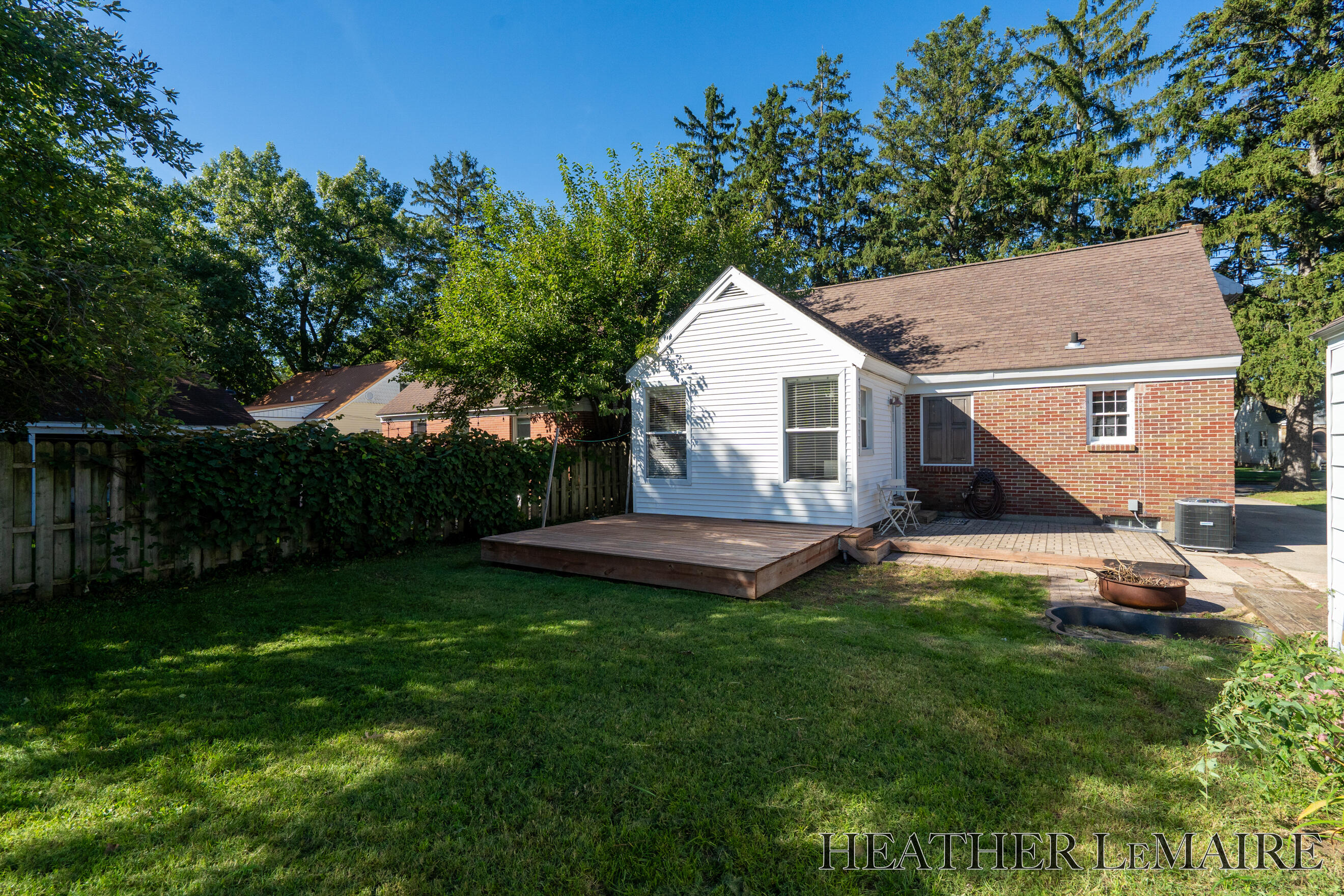 910 Nevada Street SE Grand Rapids MI 49507