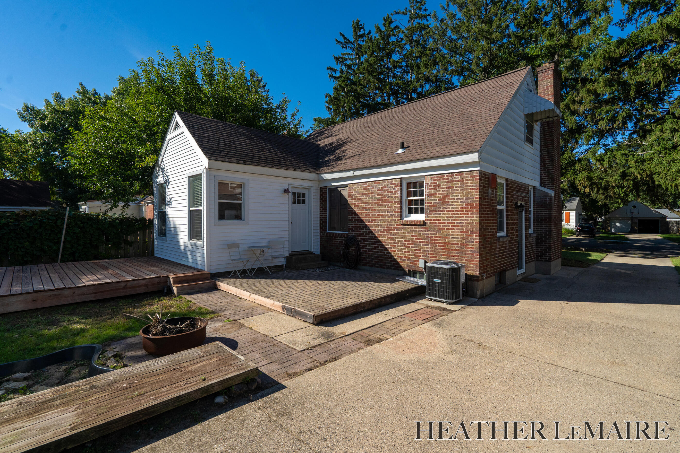 910 Nevada Street SE Grand Rapids MI 49507