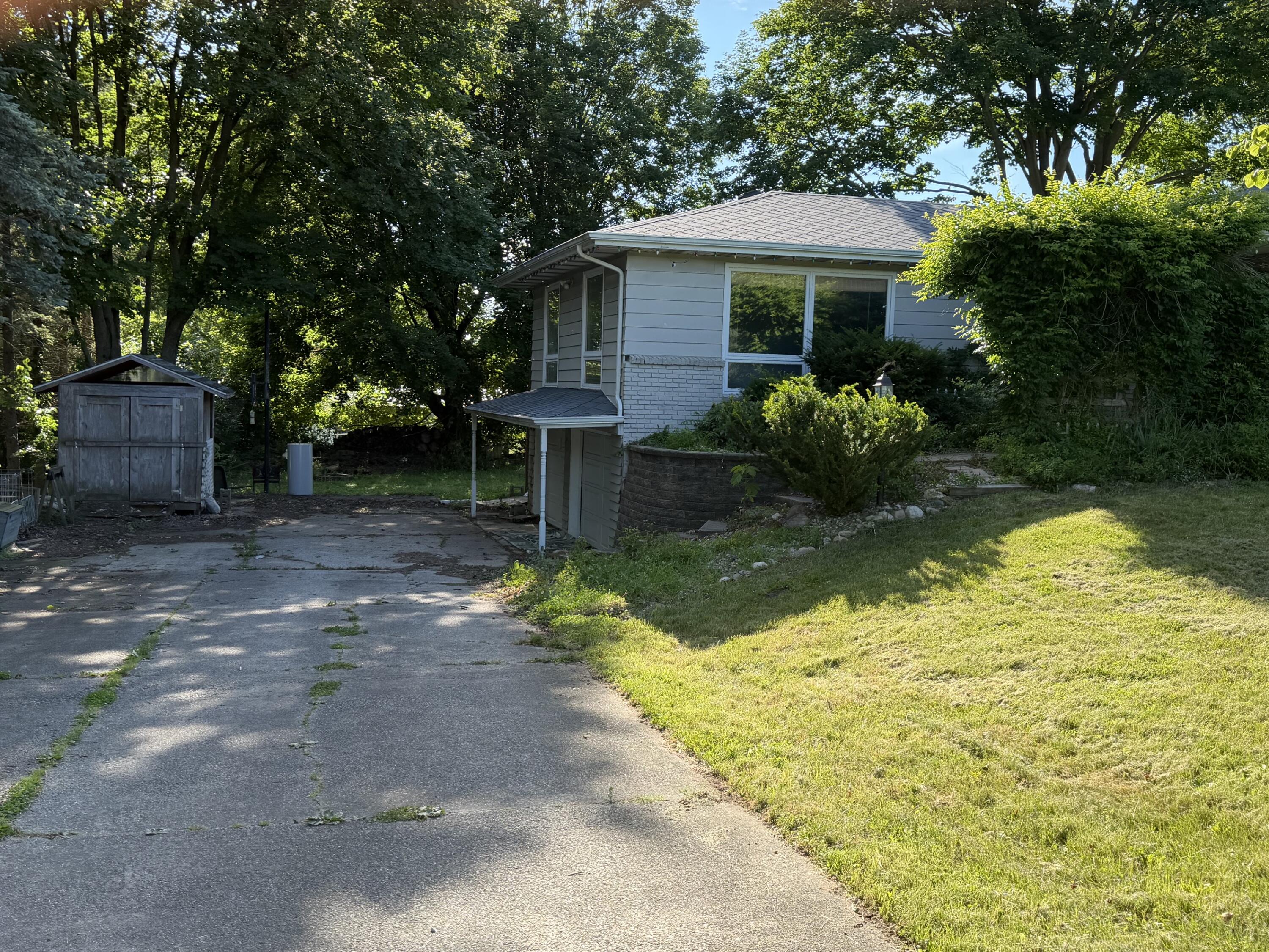 16734 Rynearson Road Buchanan MI 49107