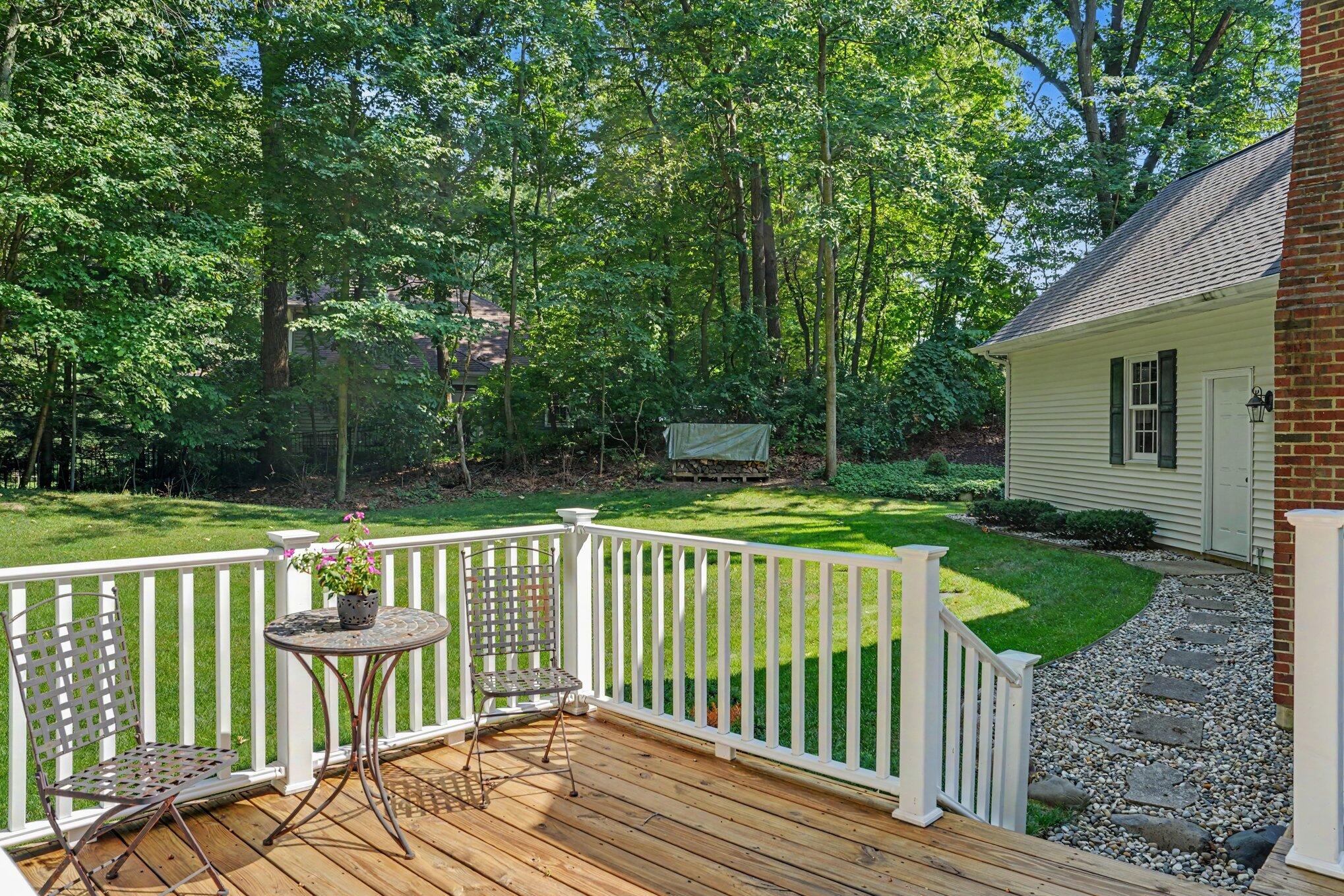 1720 Breezy Point Lane Kalamazoo MI 49009