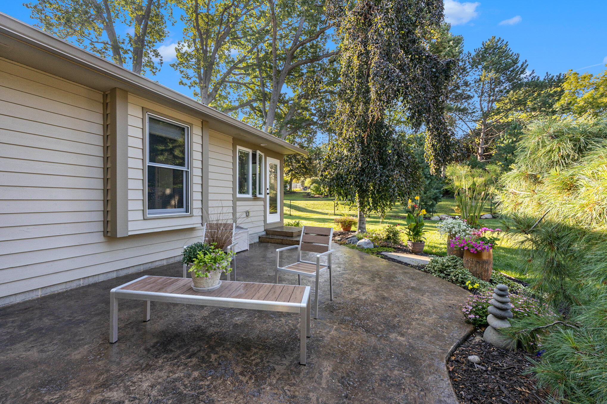 541 Mason Street Saugatuck MI 49453