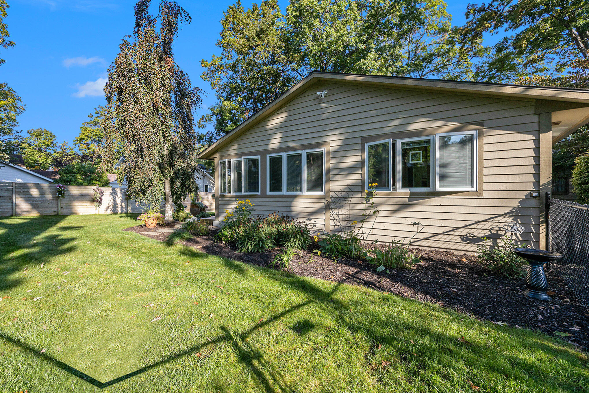 541 Mason Street Saugatuck MI 49453