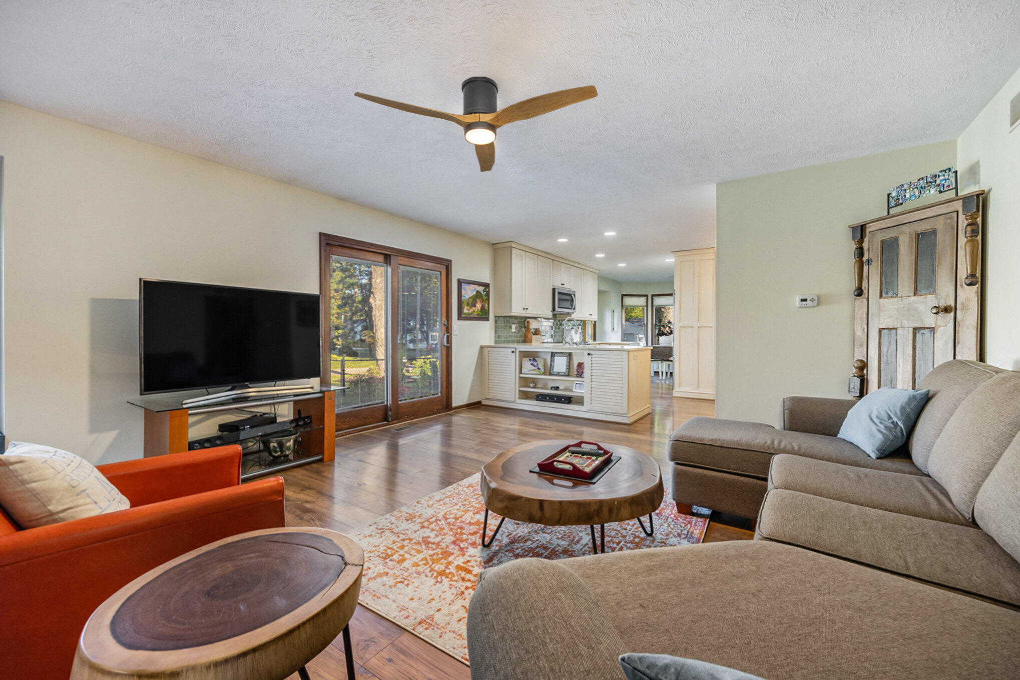 541 Mason Street Saugatuck MI 49453