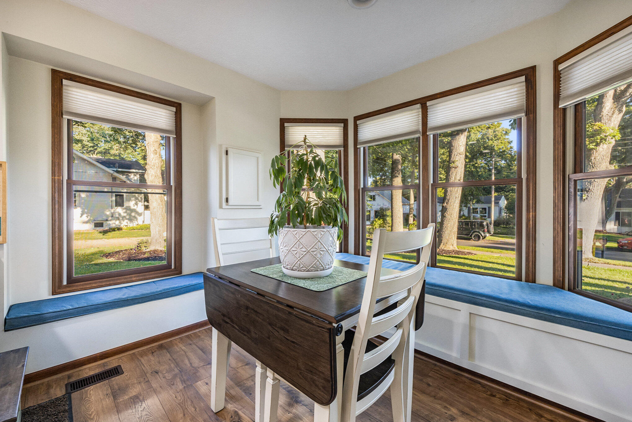 541 Mason Street Saugatuck MI 49453