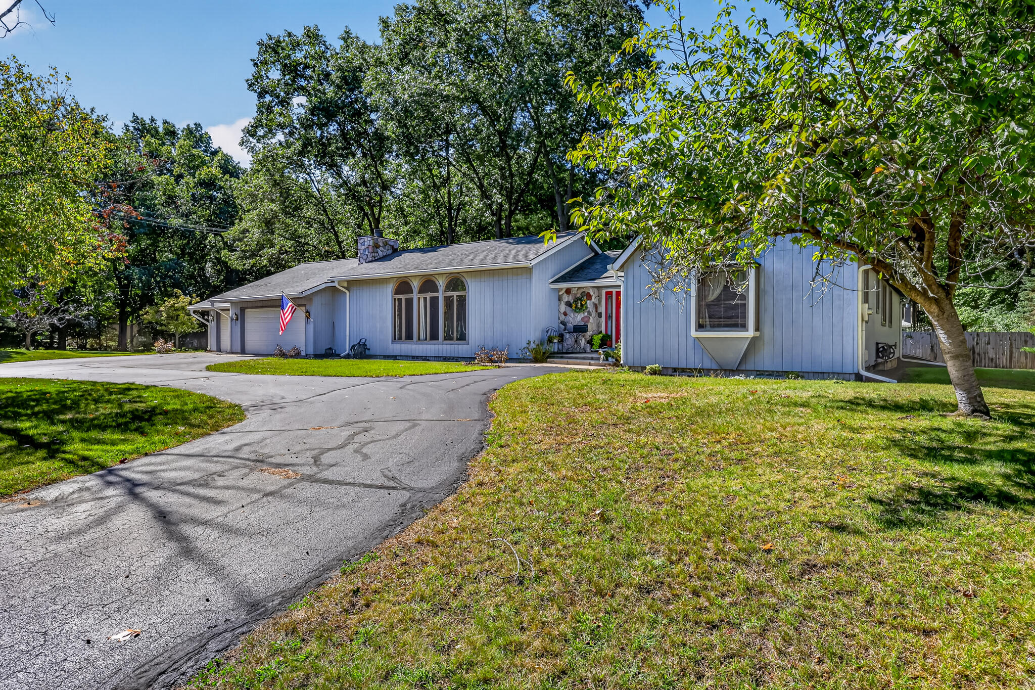 3985 Harbor Point Drive Norton Shores MI 49441