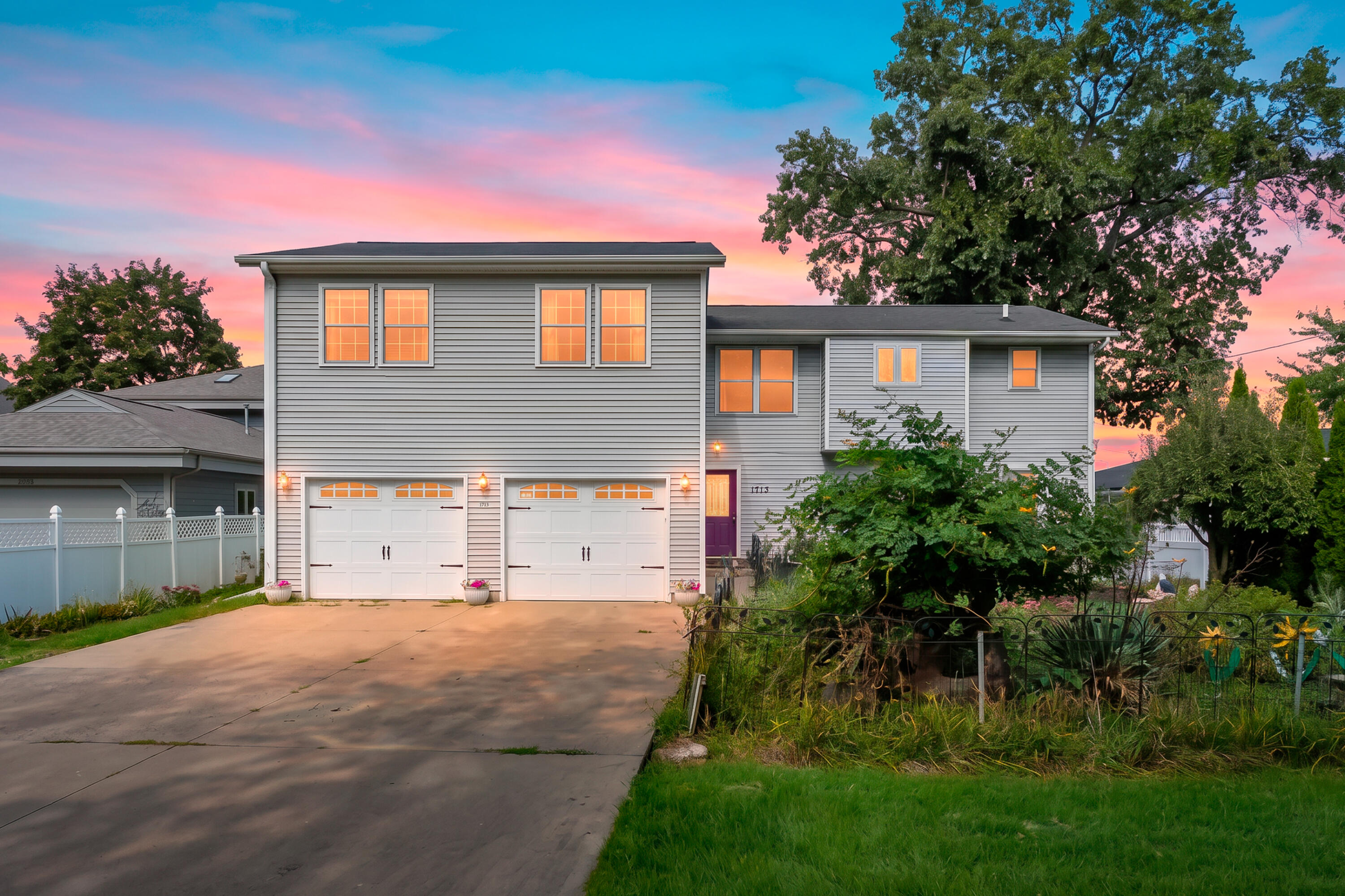 1713 Lakeview Drive Portage MI 49002
