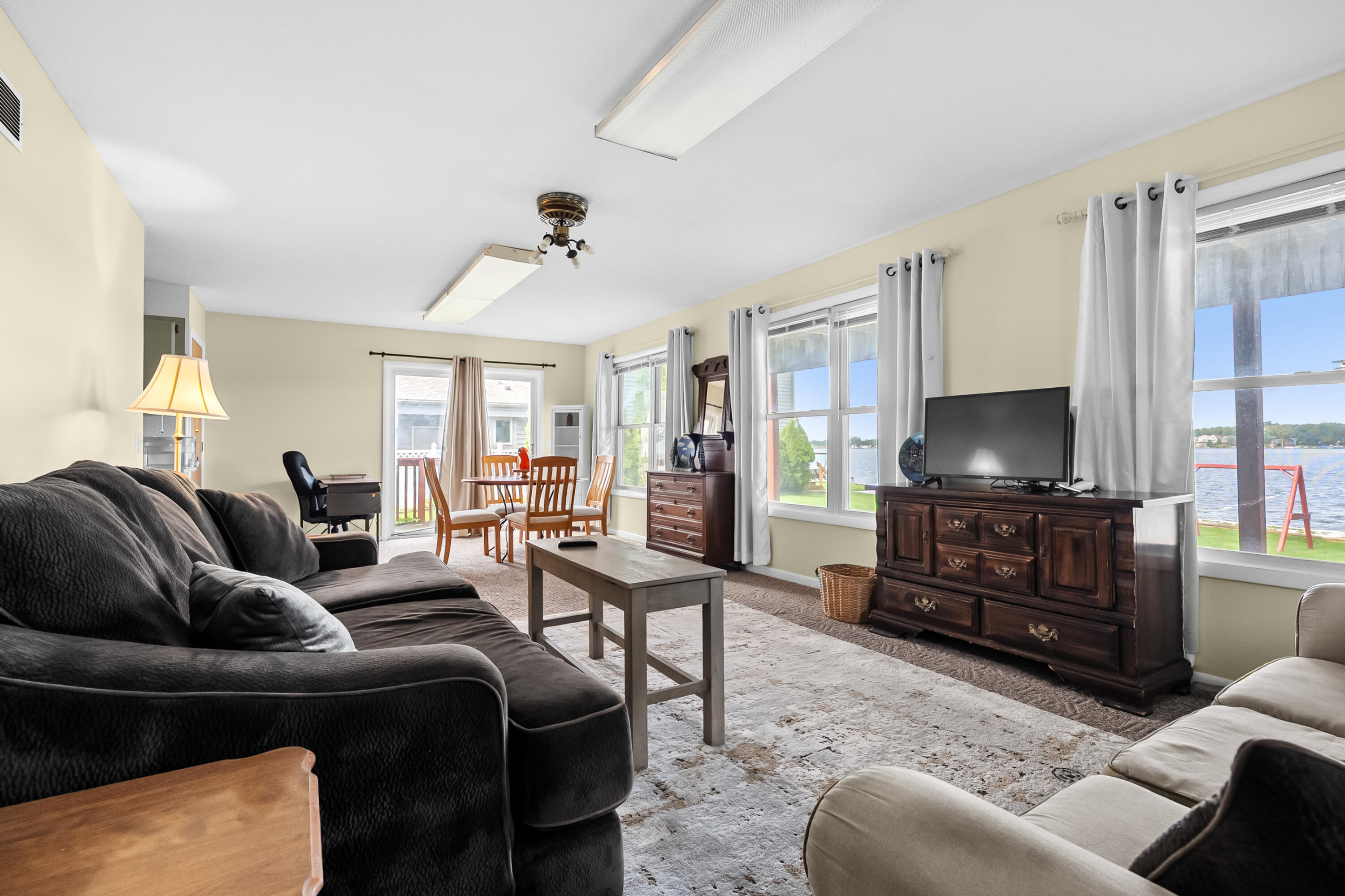 1713 Lakeview Drive Portage MI 49002