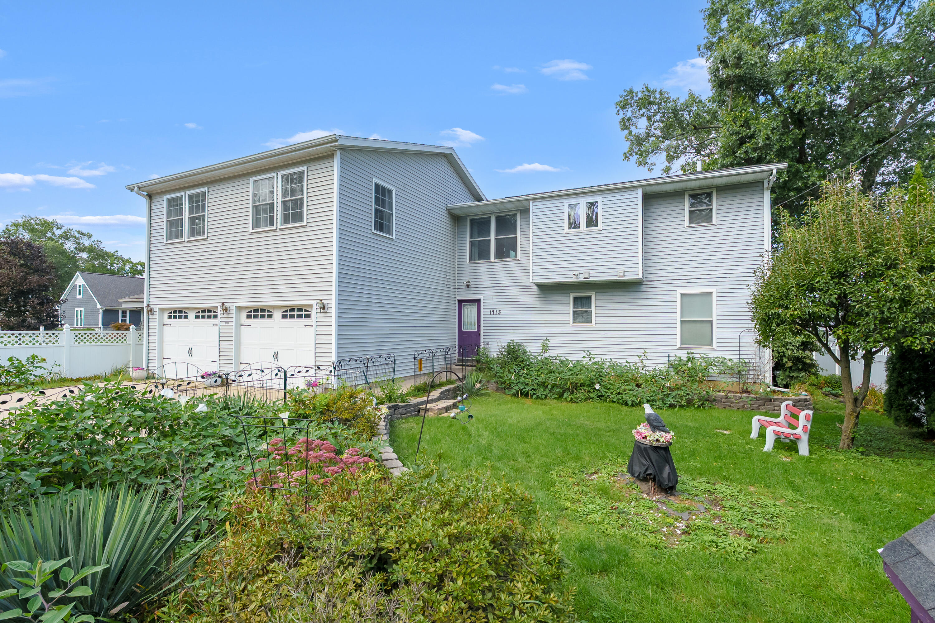 1713 Lakeview Drive Portage MI 49002
