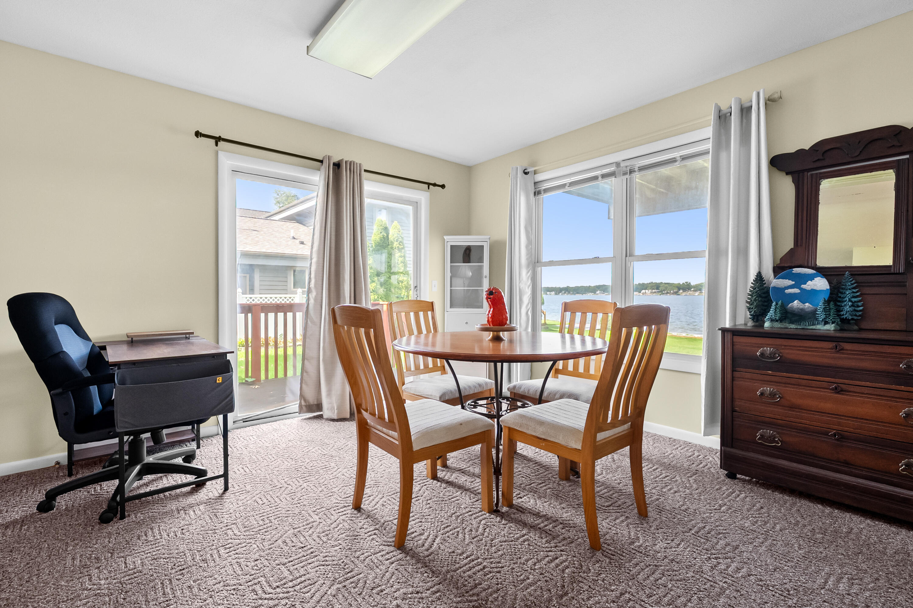 1713 Lakeview Drive Portage MI 49002