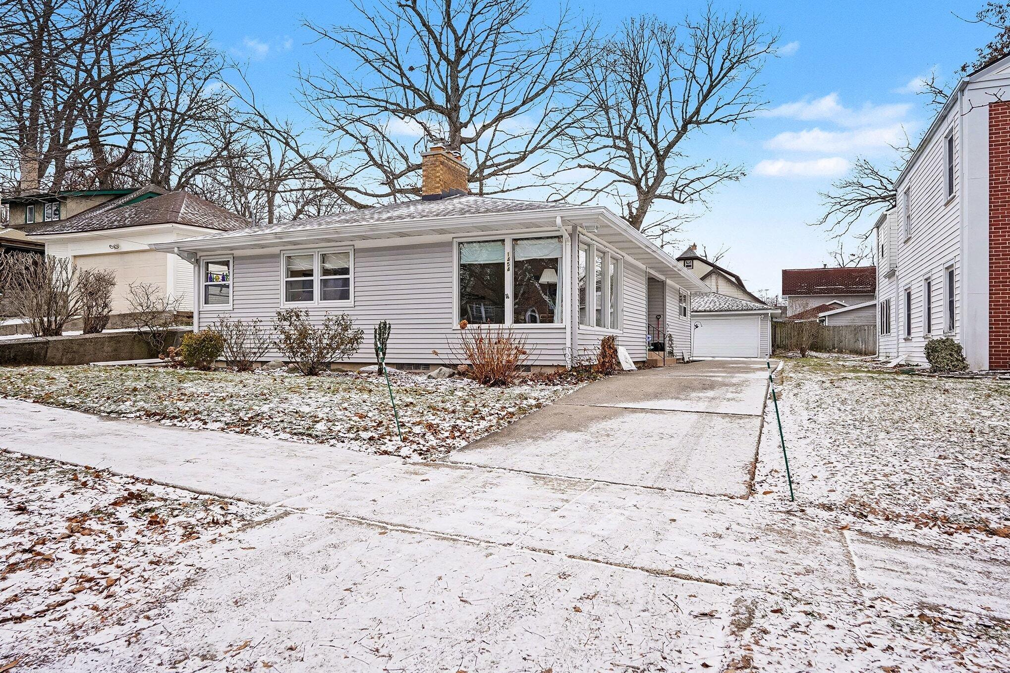 1454 Hope SE Grand Rapids MI 49506