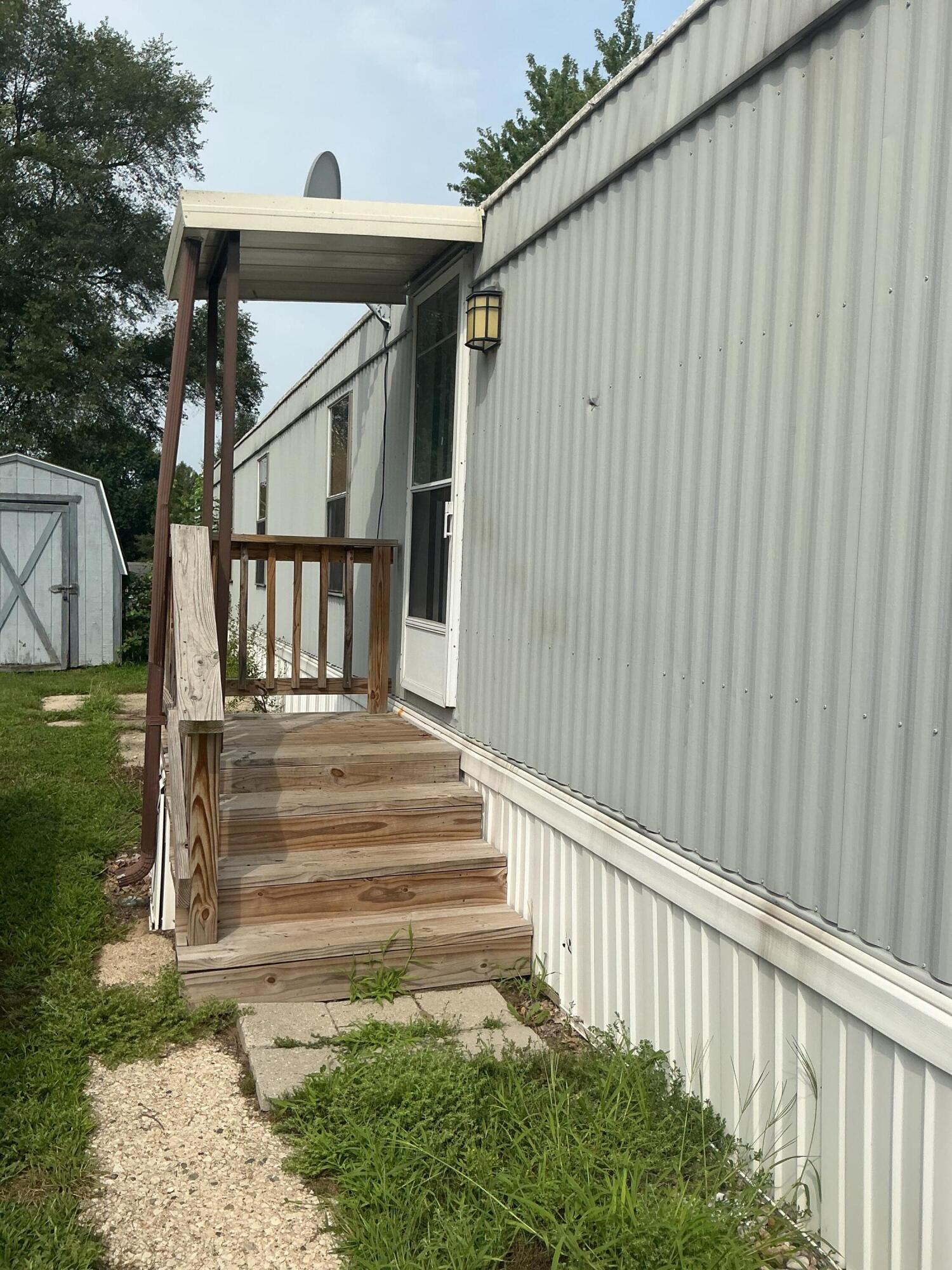 4744 Oaklawn Street Kalamazoo MI 49009