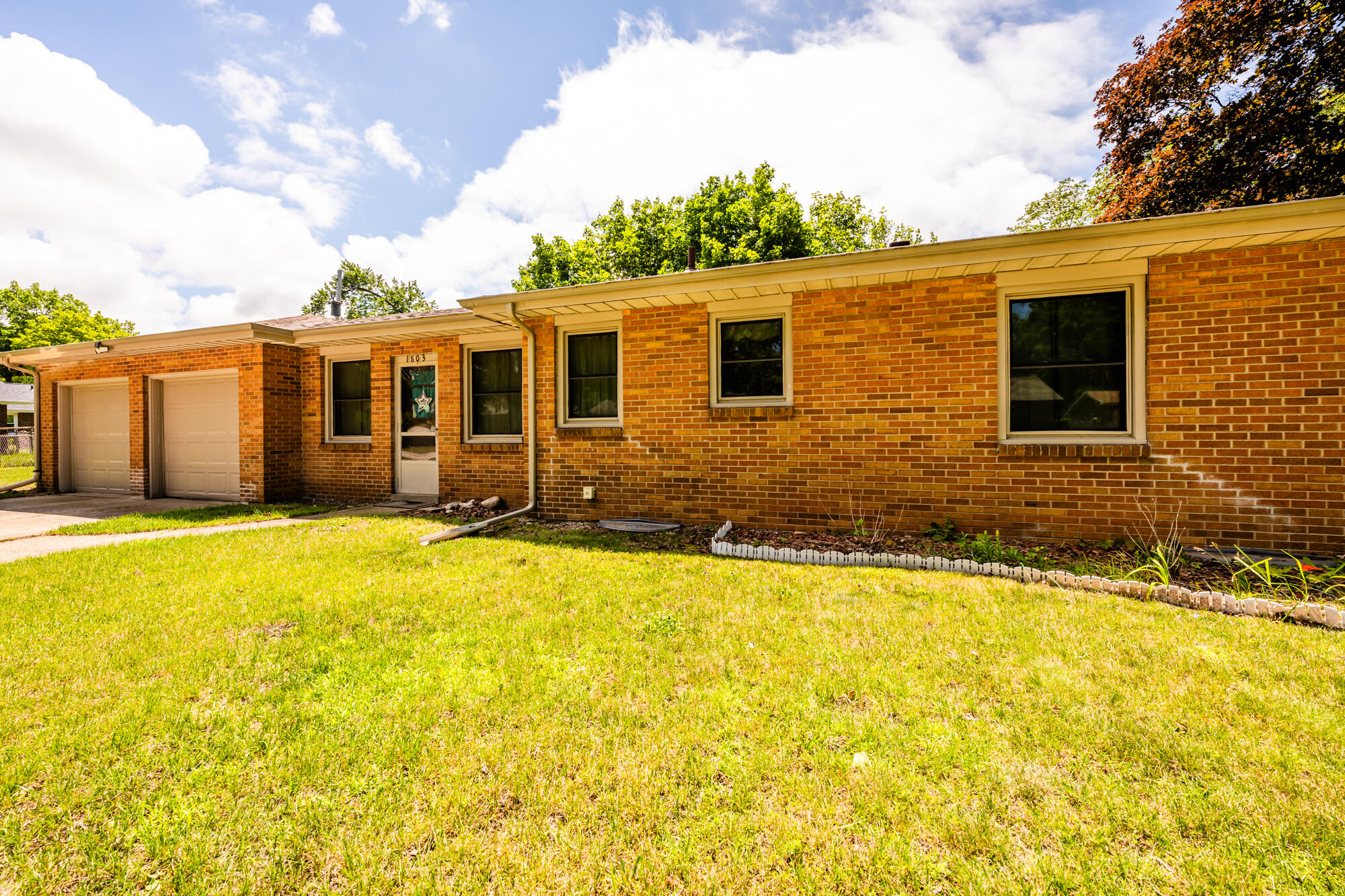 1803 Heath Court Benton Harbor MI 49022