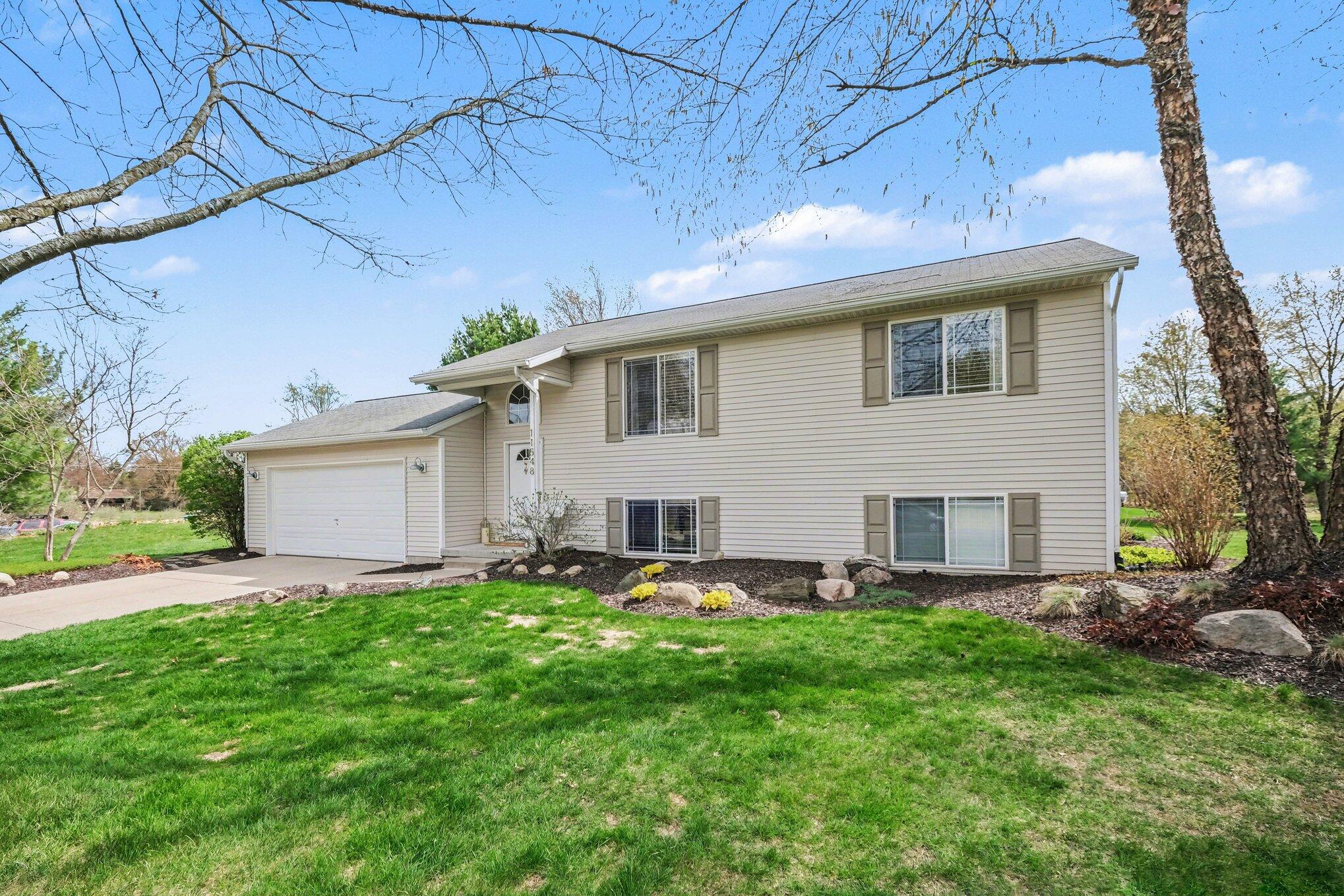 11548 Holmden Court NE Rockford MI 49341