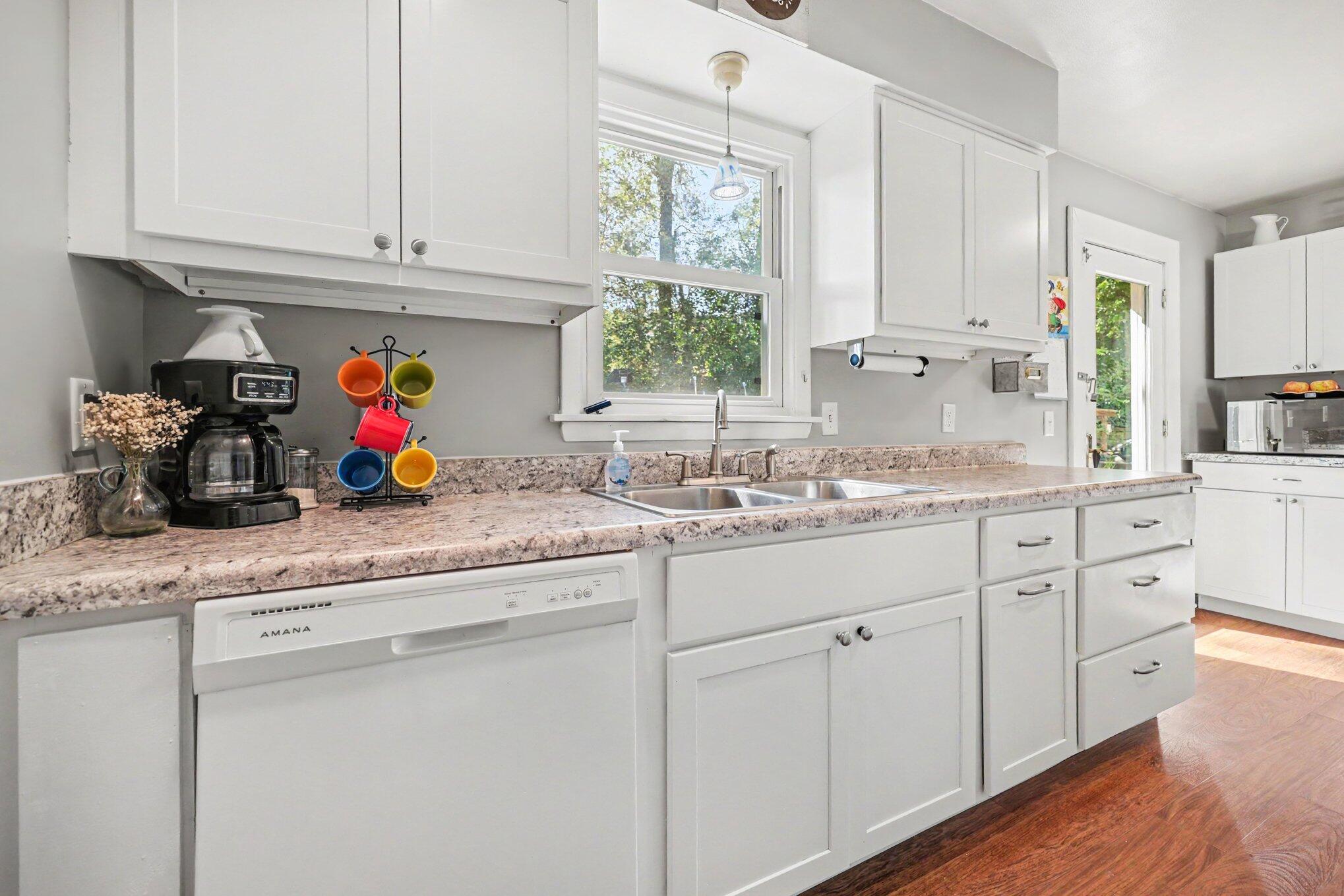 3729 Grape Avenue NE Grand Rapids MI 49525