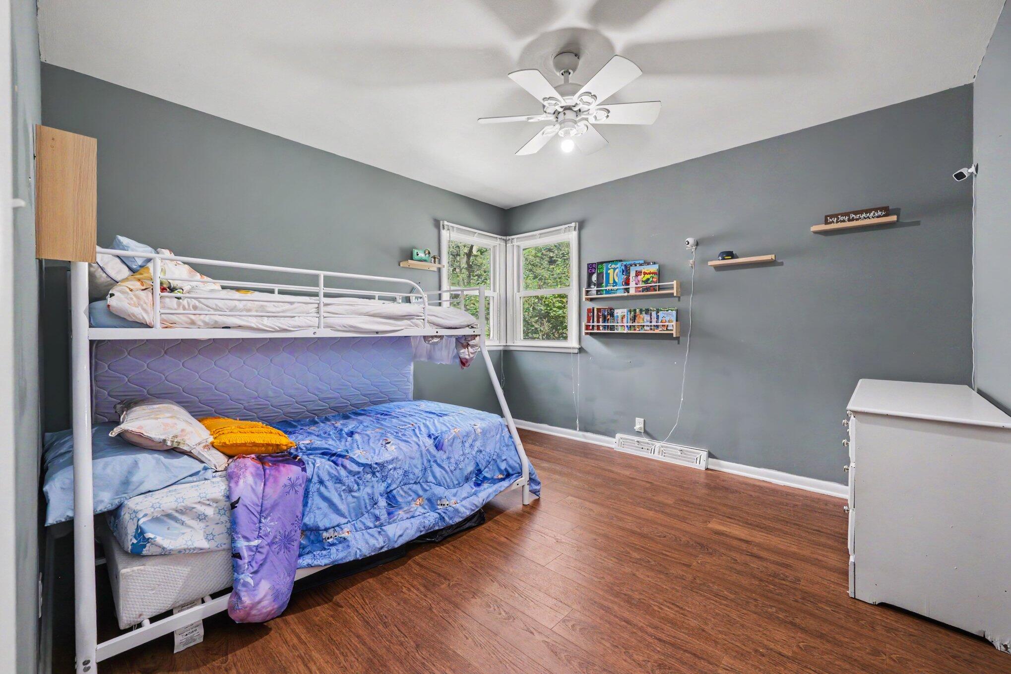 3729 Grape Avenue NE Grand Rapids MI 49525