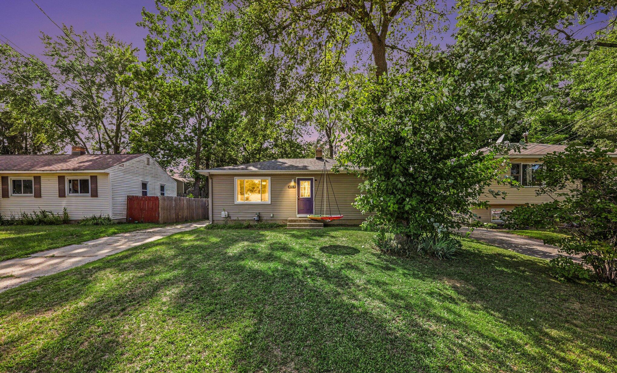 3729 Grape Avenue NE Grand Rapids MI 49525