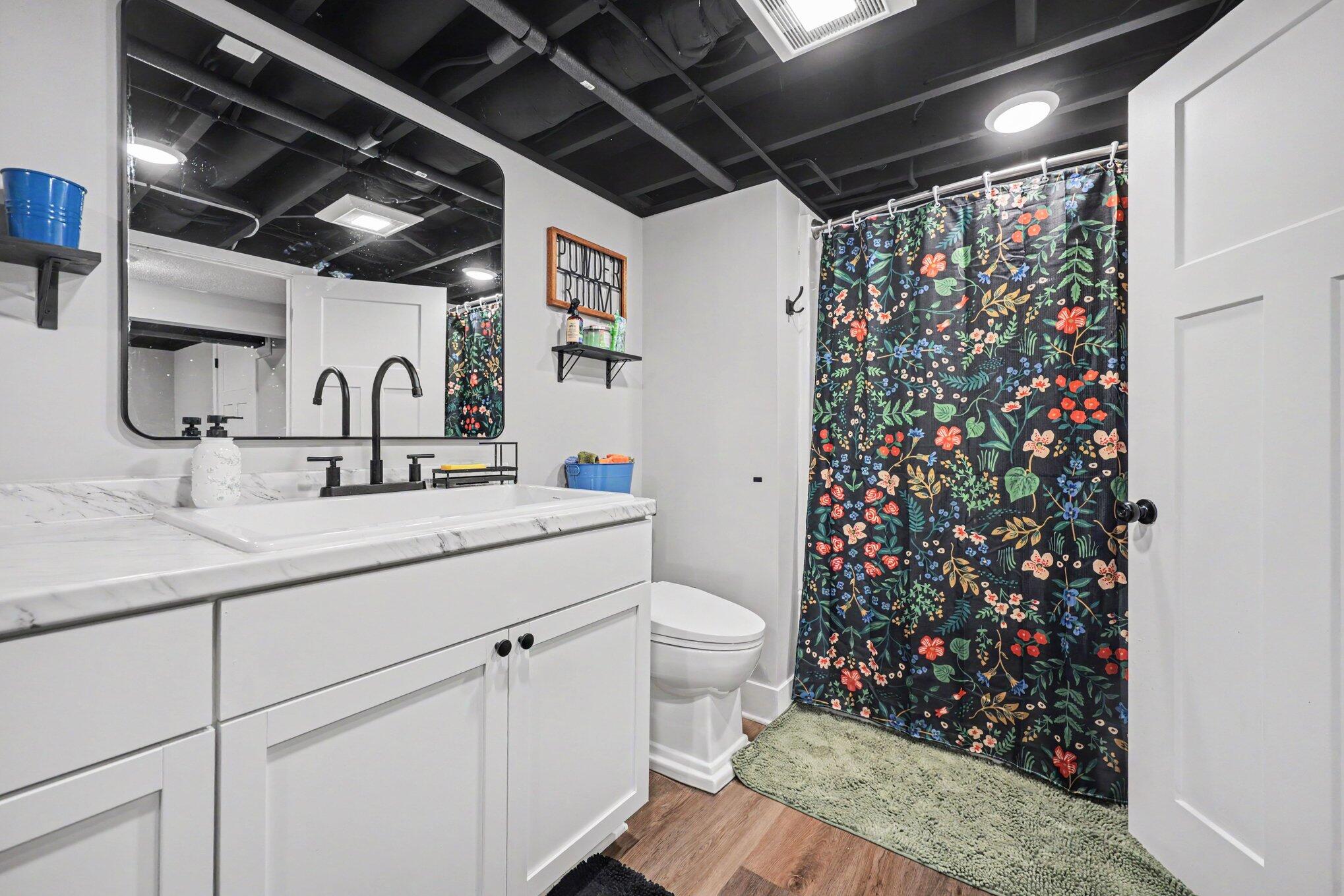 3729 Grape Avenue NE Grand Rapids MI 49525