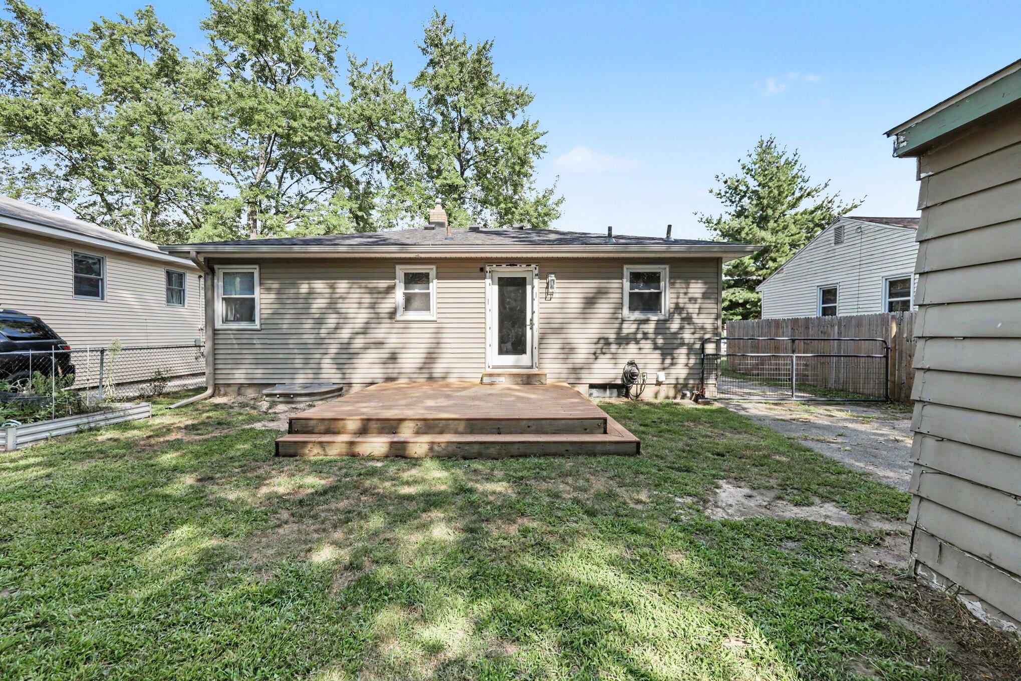 3729 Grape Avenue NE Grand Rapids MI 49525