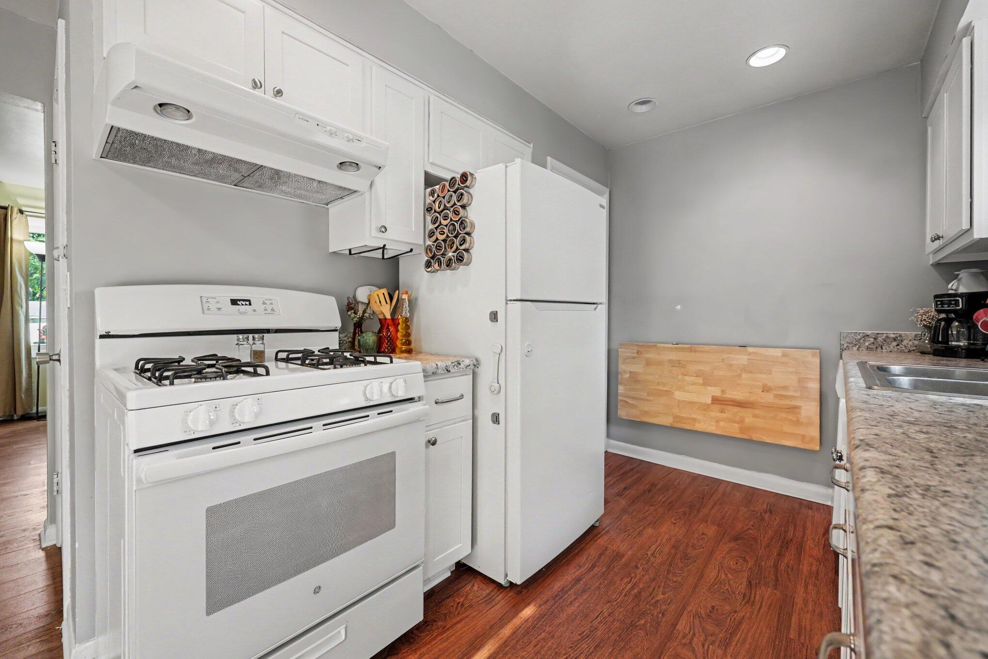 3729 Grape Avenue NE Grand Rapids MI 49525