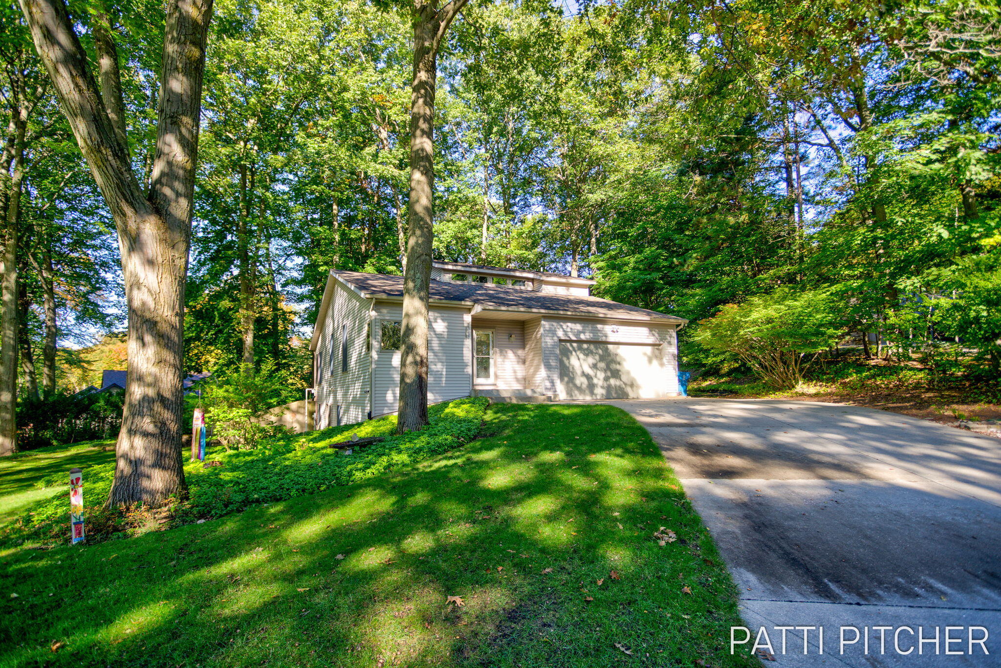 13582 Redbird Lane Grand Haven MI 49417