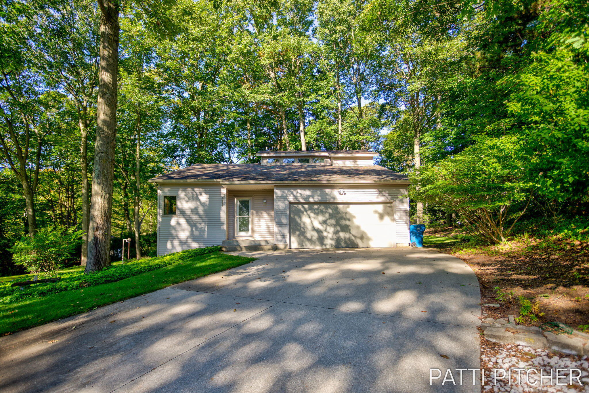 13582 Redbird Lane Grand Haven MI 49417