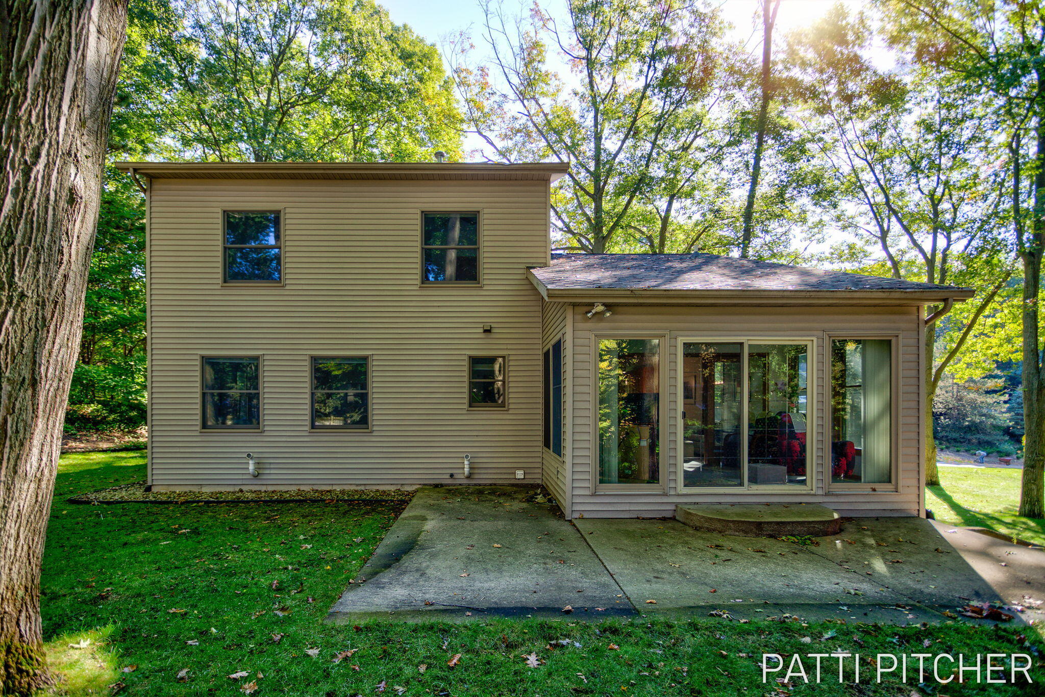 13582 Redbird Lane Grand Haven MI 49417