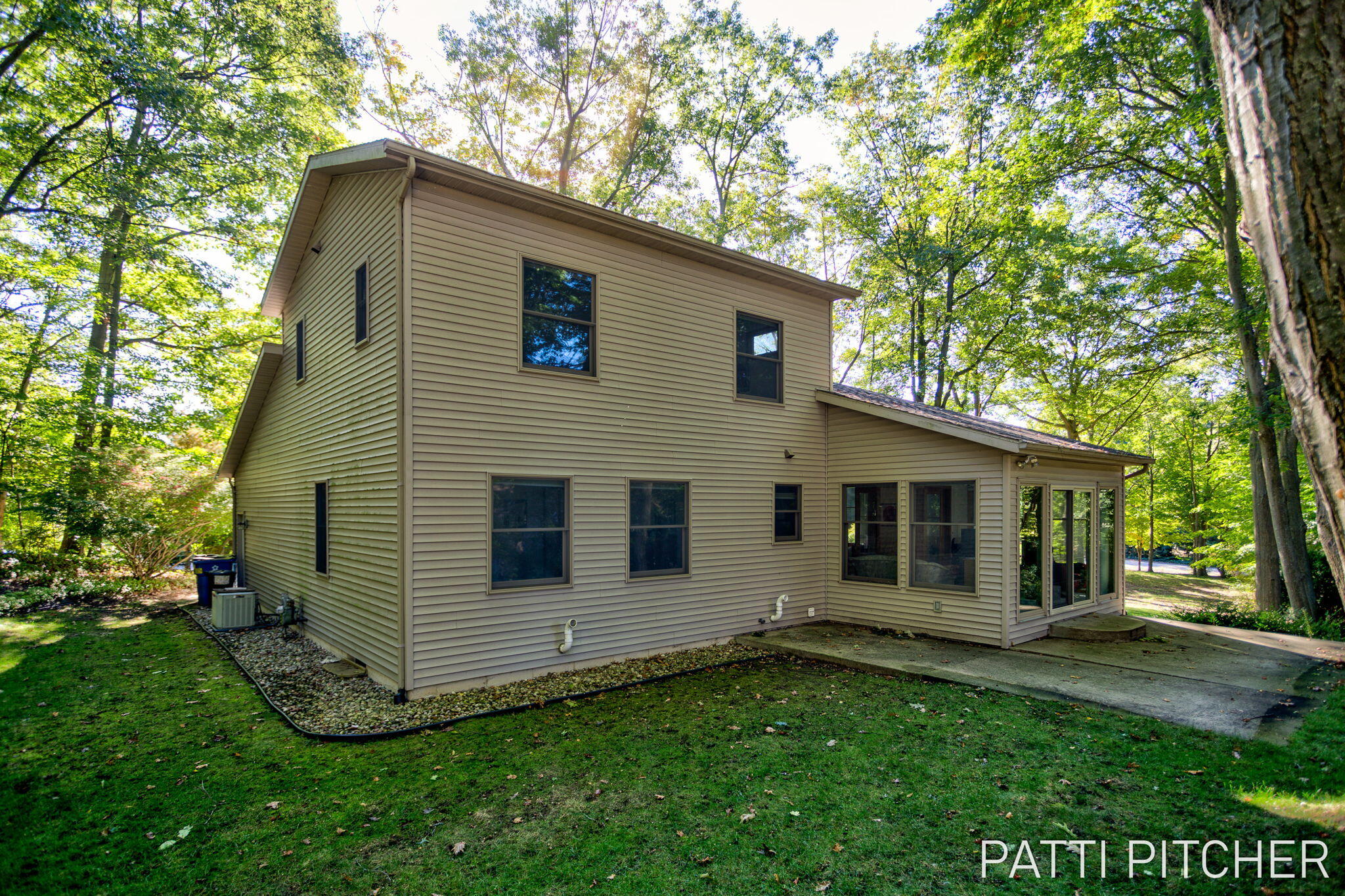 13582 Redbird Lane Grand Haven MI 49417