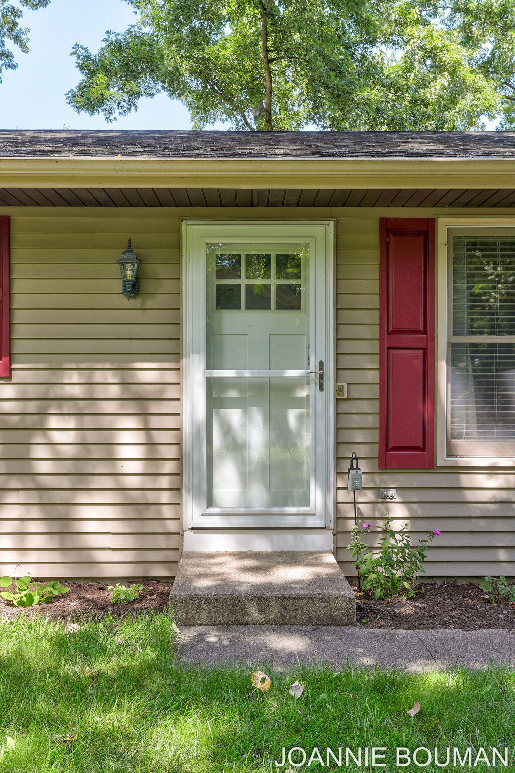 1323 Floral Street Holland MI 49423
