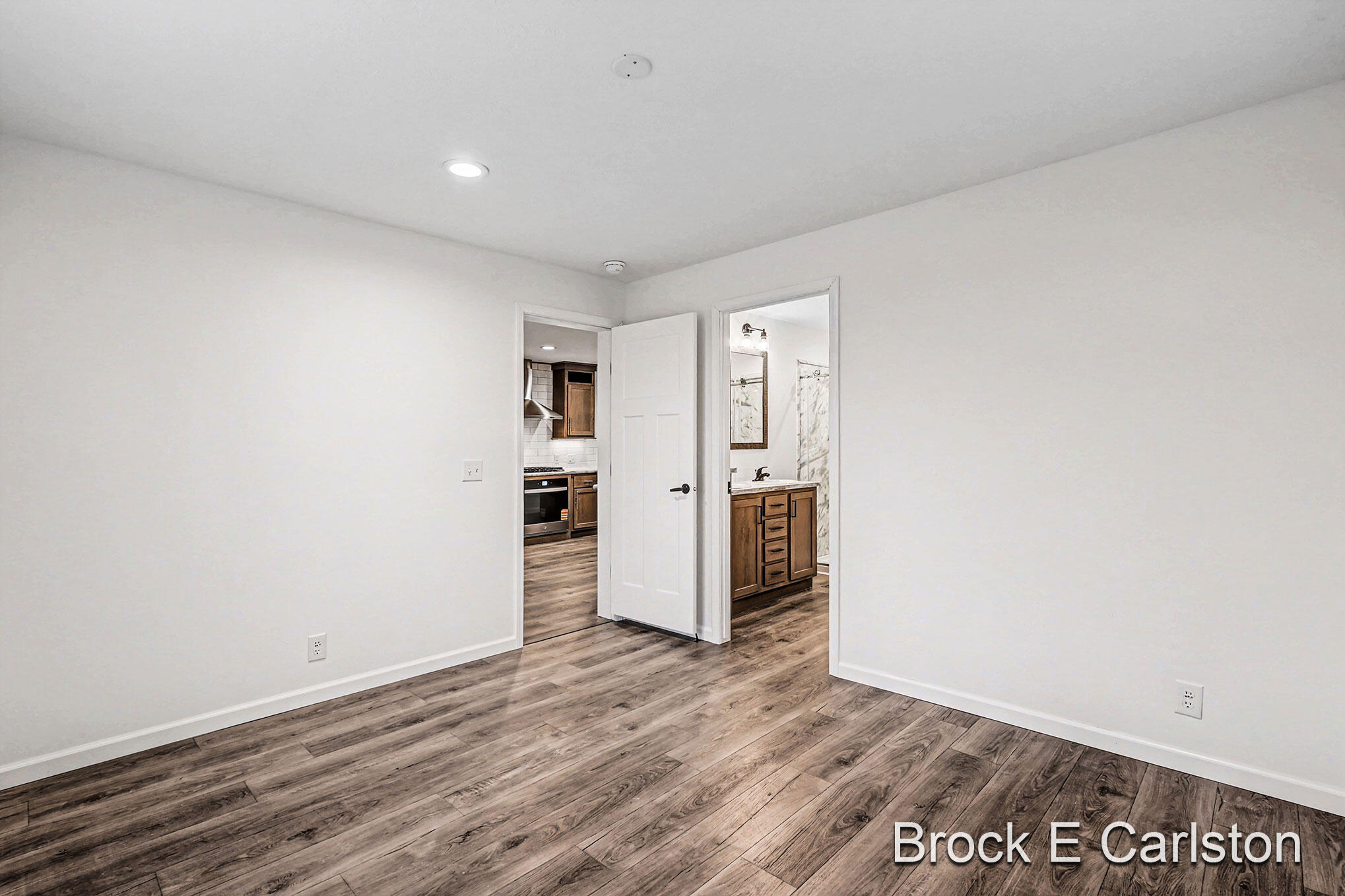 1283 E Ellis Road Norton Shores MI 49441
