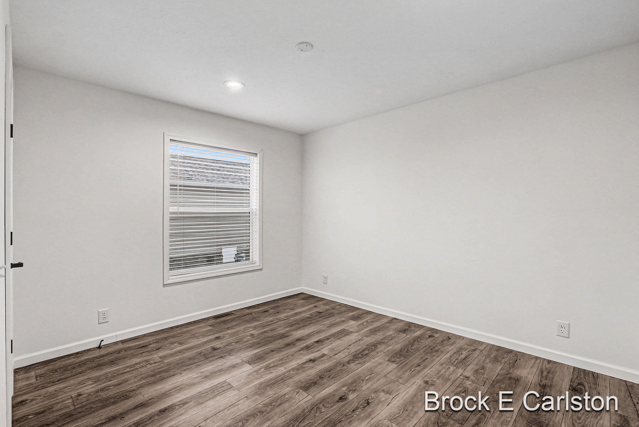 1283 E Ellis Road Norton Shores MI 49441