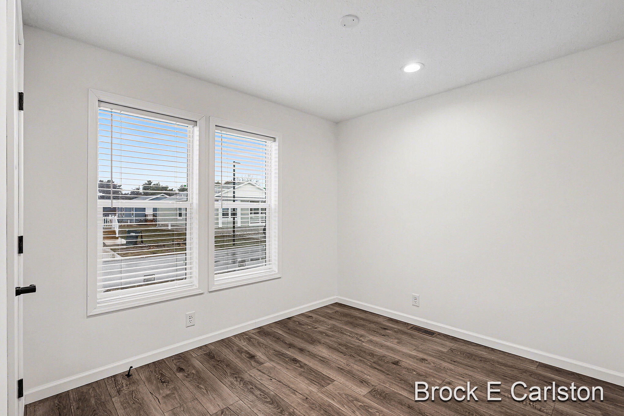 1283 E Ellis Road Norton Shores MI 49441