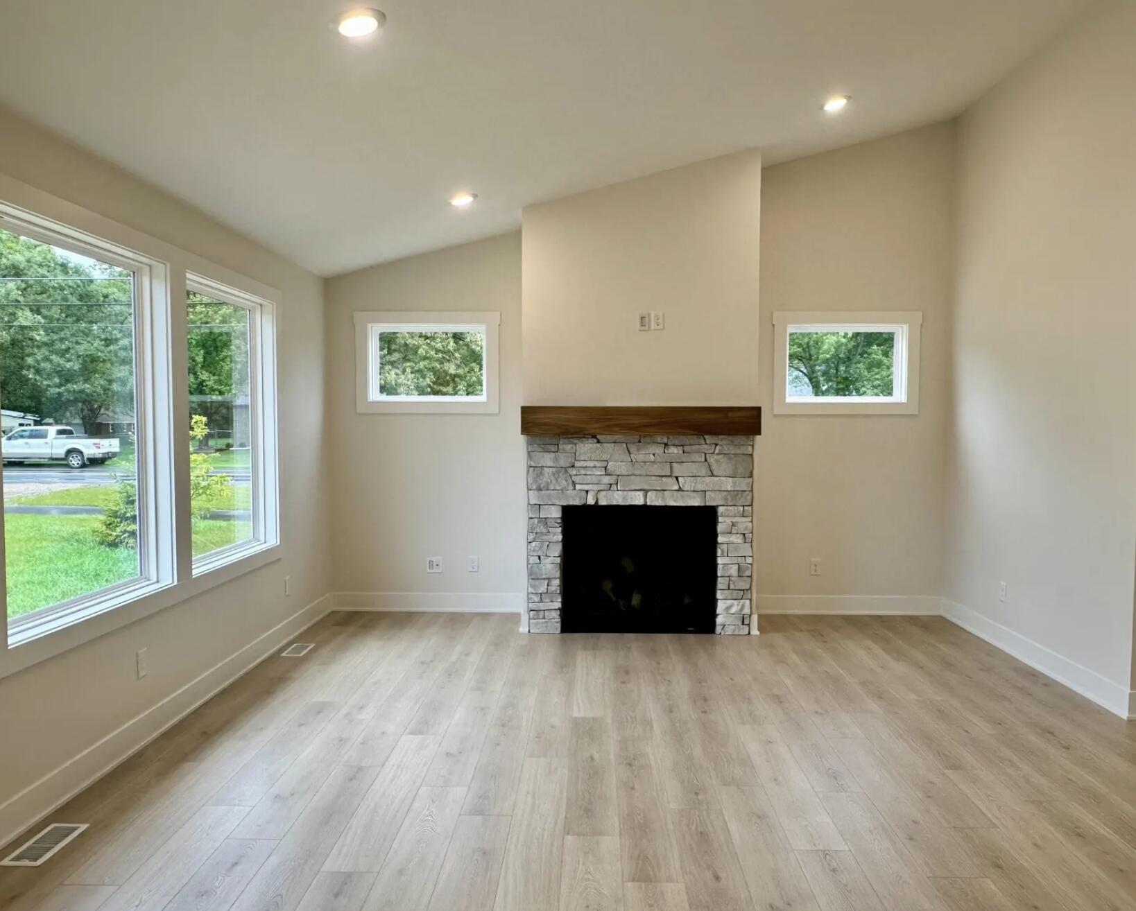 2193 Emerald Shore Circle Grand Rapids MI 49525