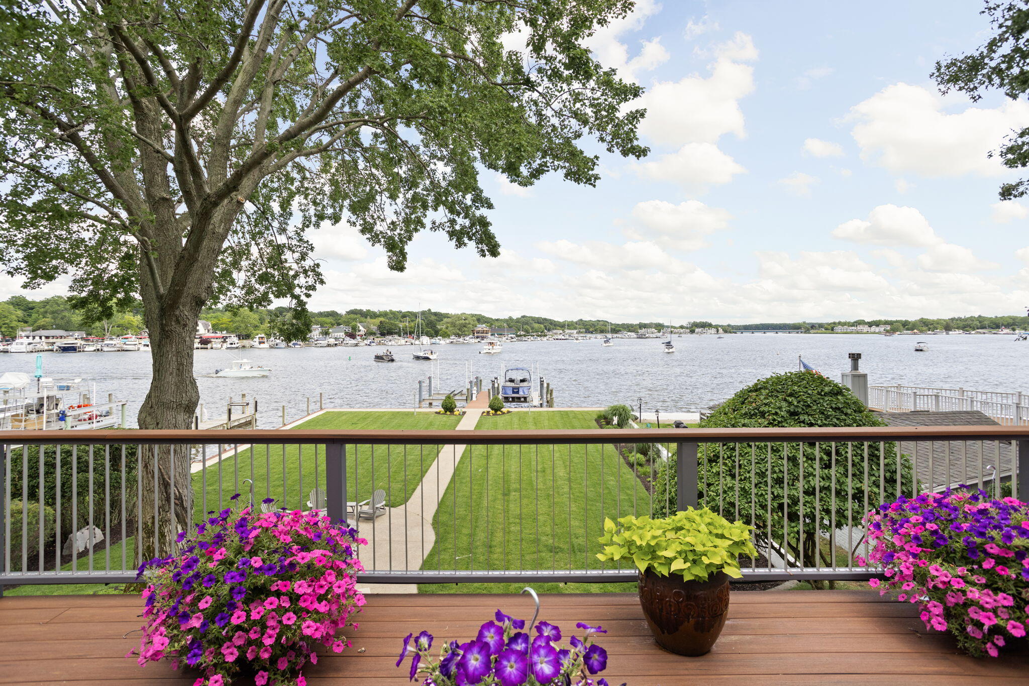 143 Park Street Saugatuck MI 49453