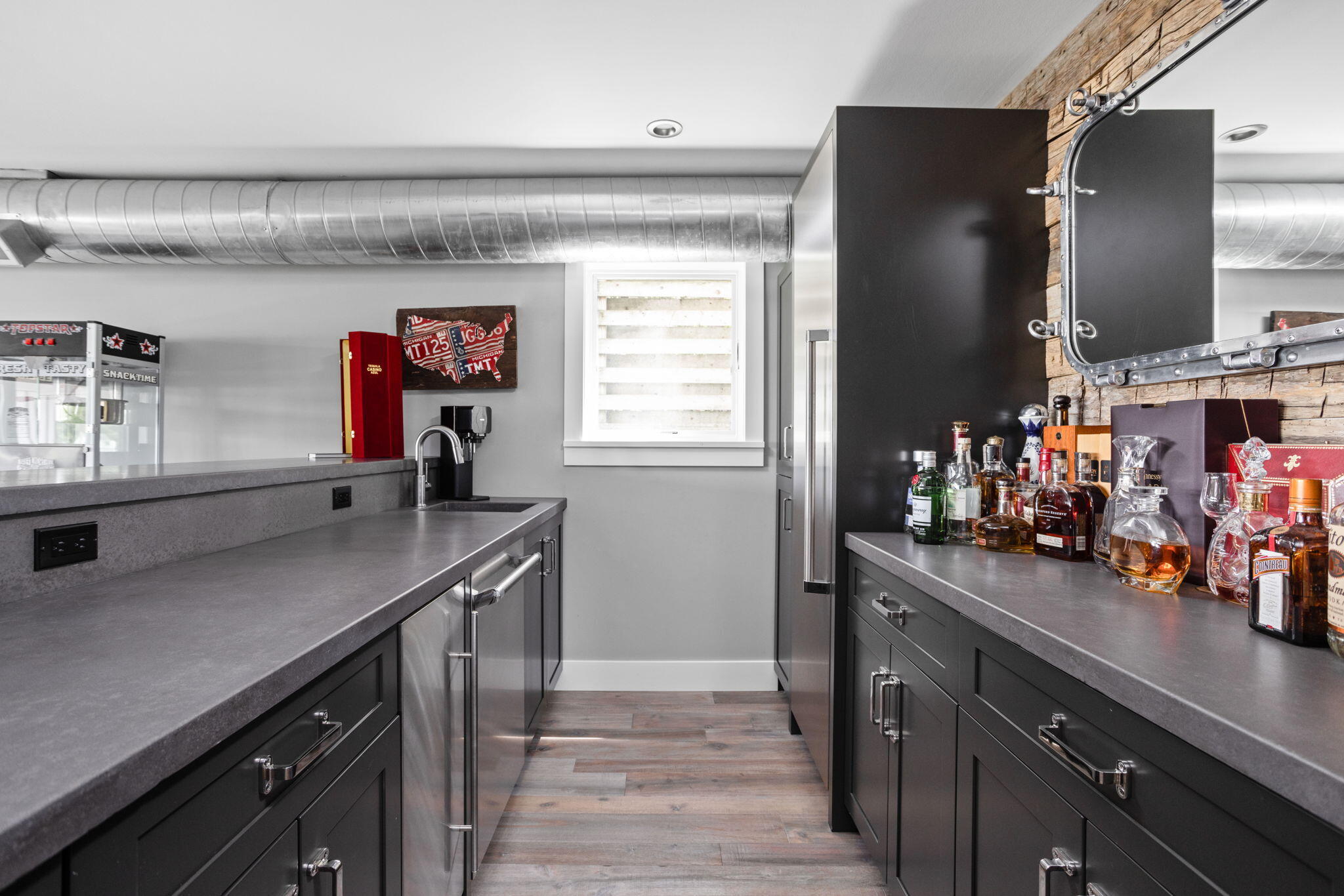 143 Park Street Saugatuck MI 49453