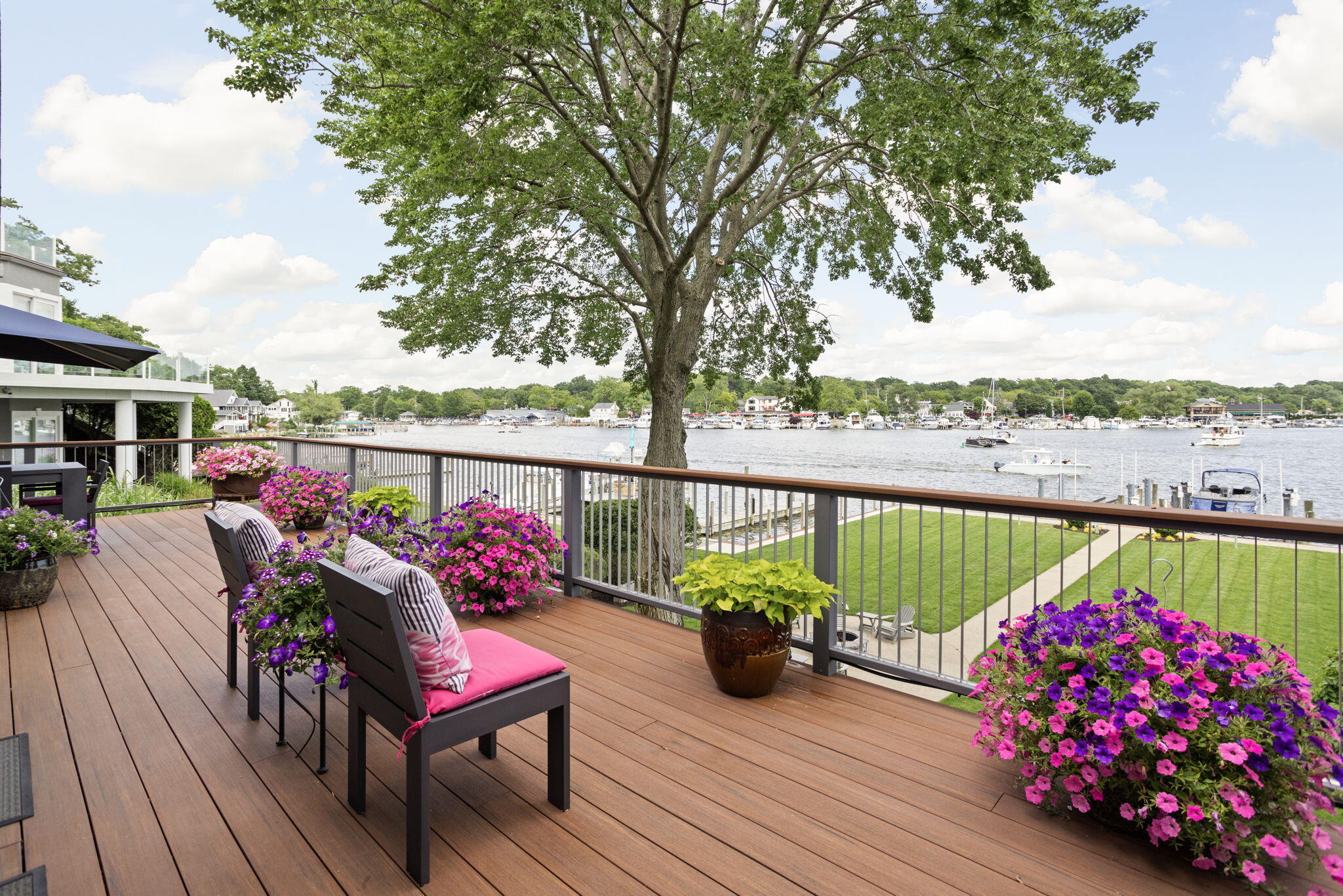 143 Park Street Saugatuck MI 49453