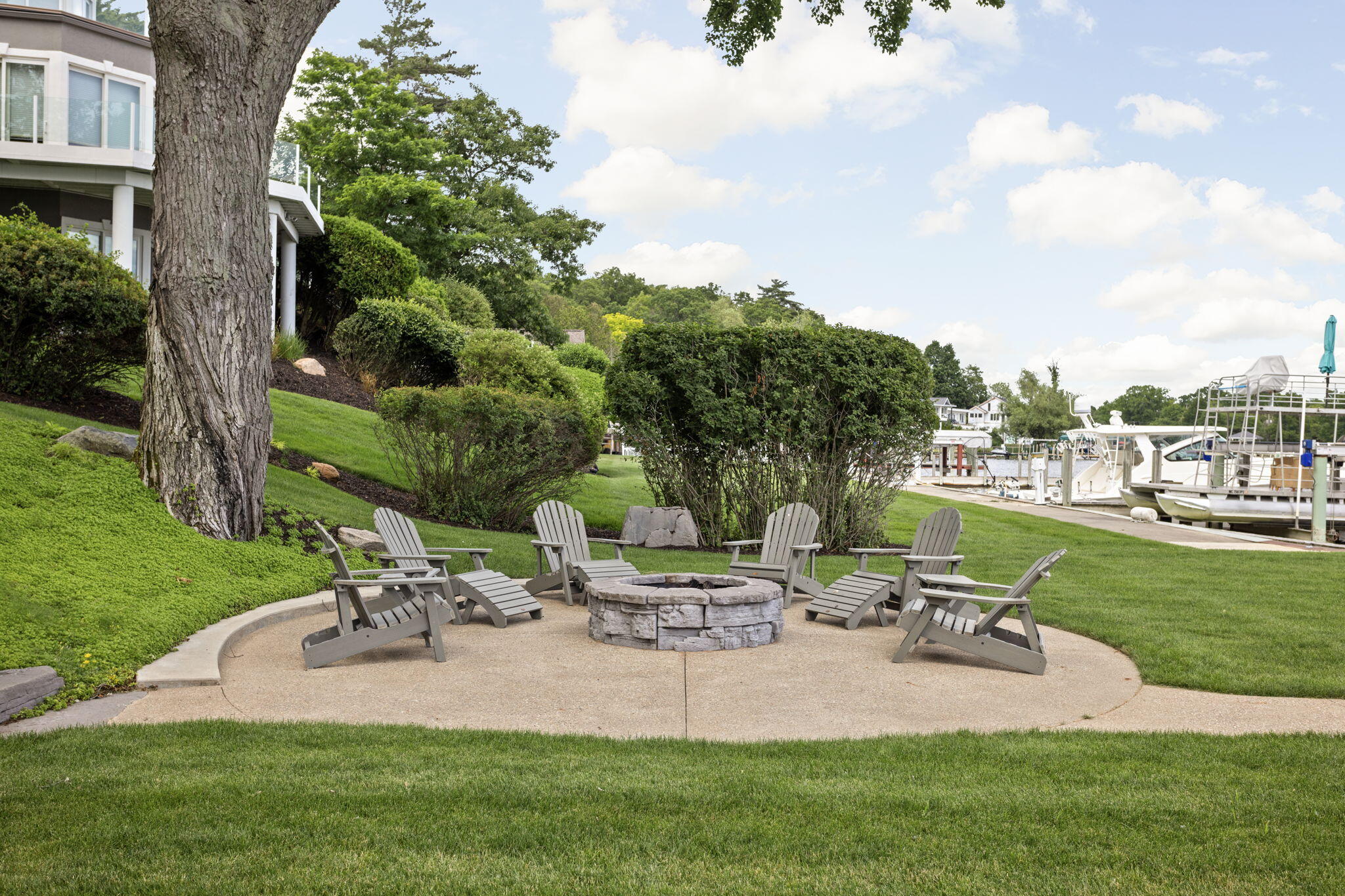 143 Park Street Saugatuck MI 49453