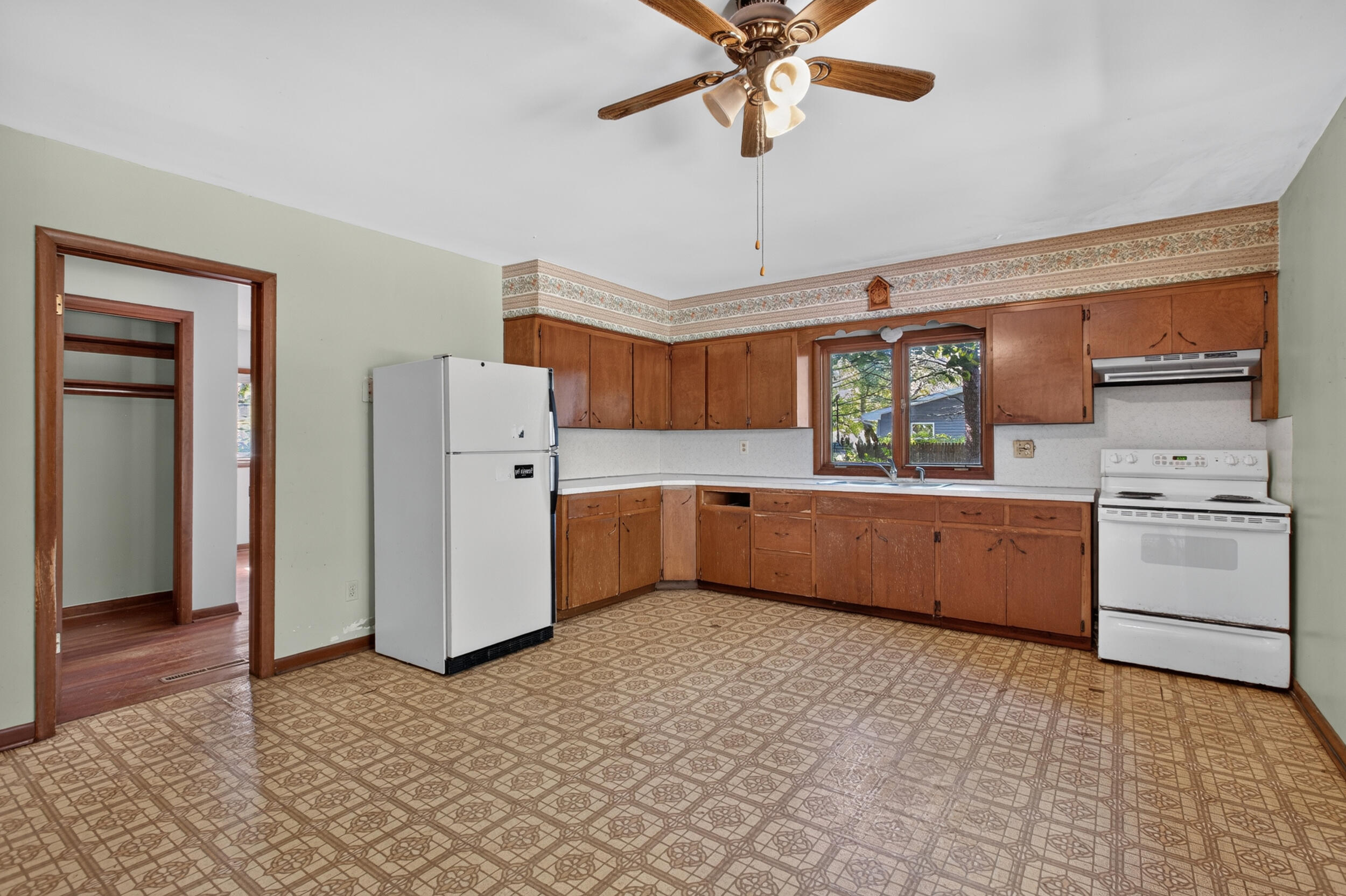 3055 Pipestone Road Benton Harbor MI 49022