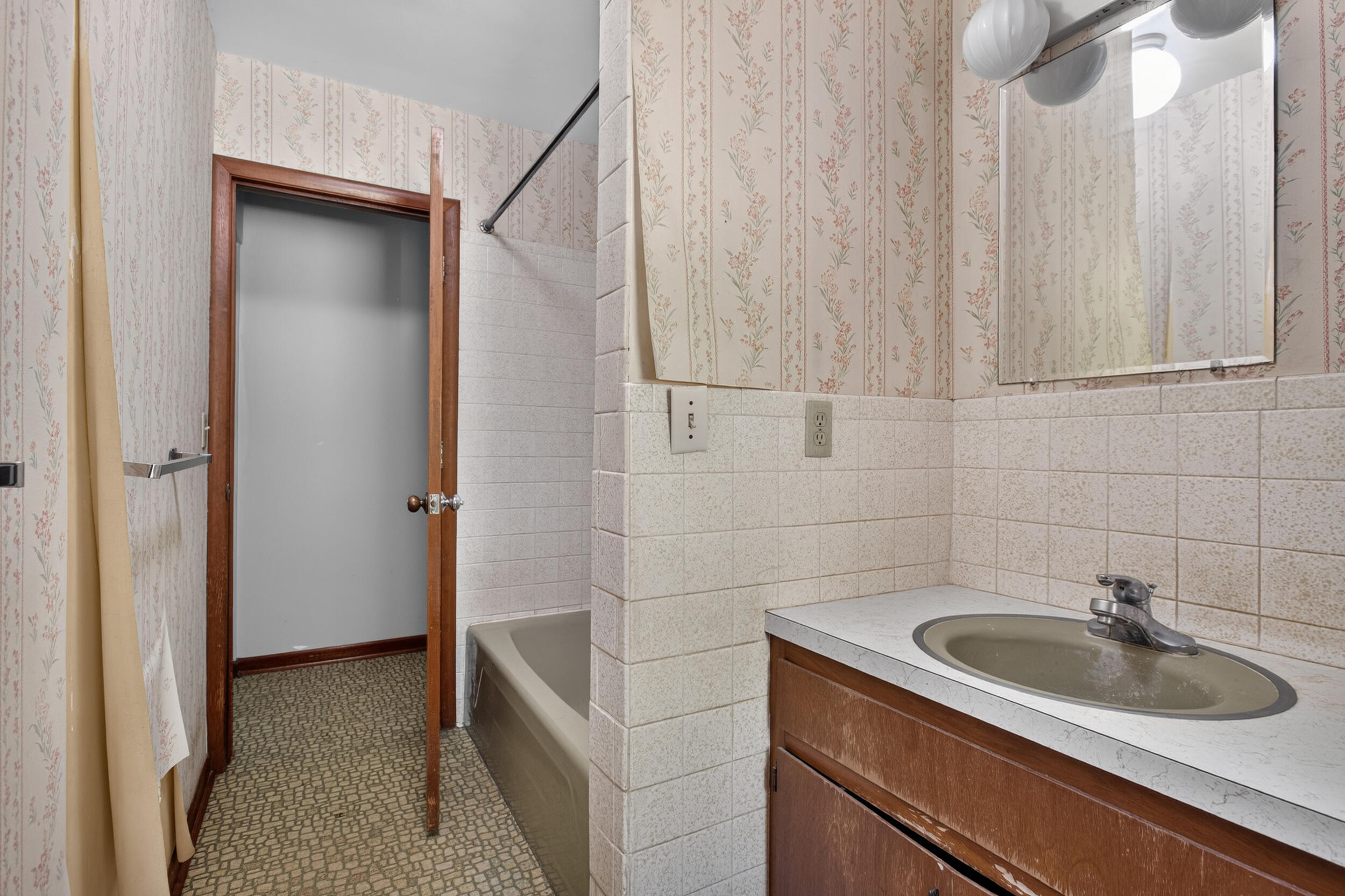 3055 Pipestone Road Benton Harbor MI 49022
