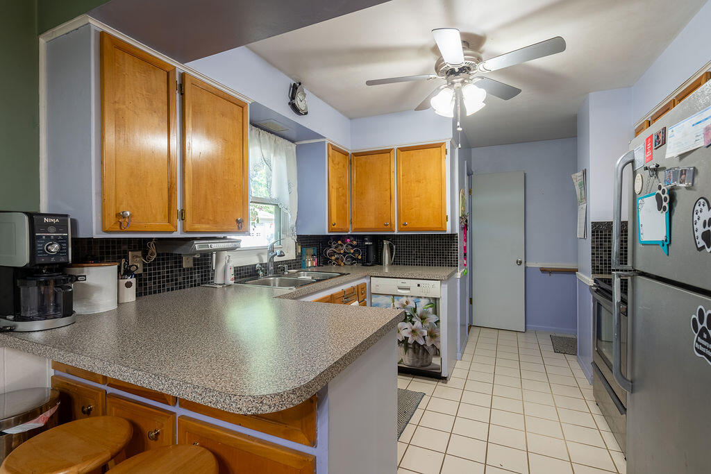 2535 Powers Avenue NW Grand Rapids MI 49544