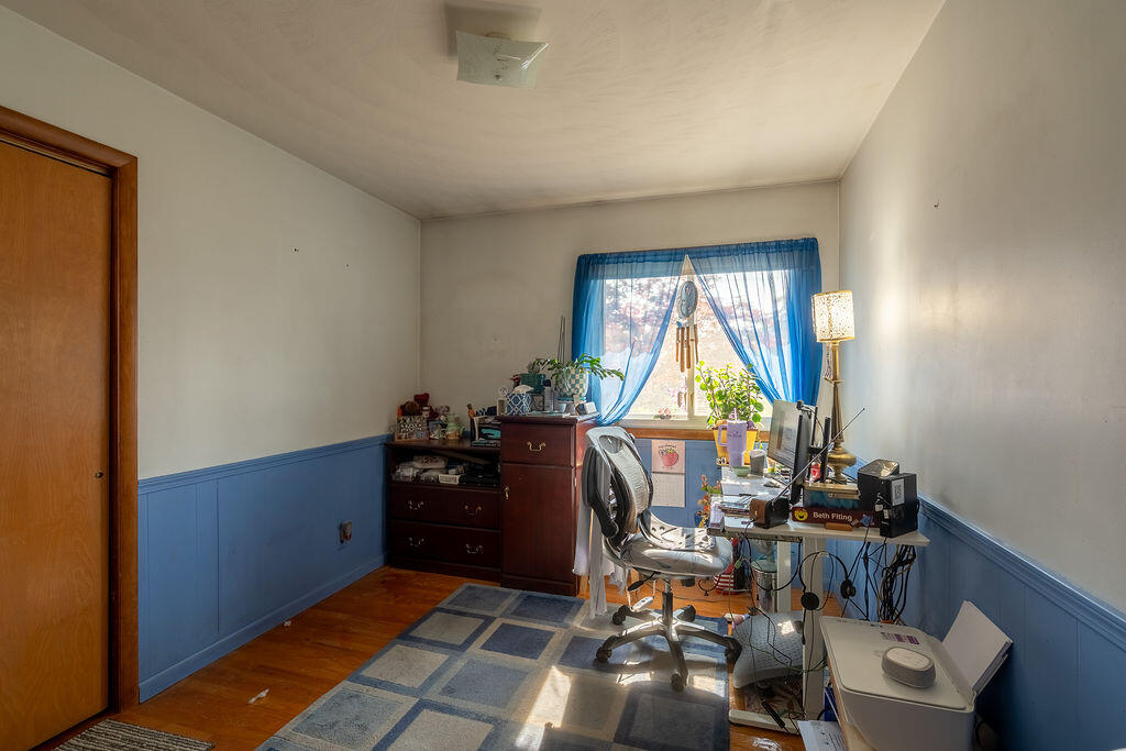 2535 Powers Avenue NW Grand Rapids MI 49544