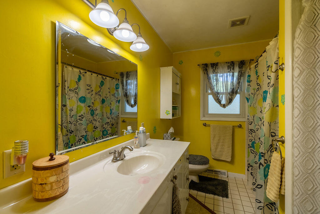 2535 Powers Avenue NW Grand Rapids MI 49544