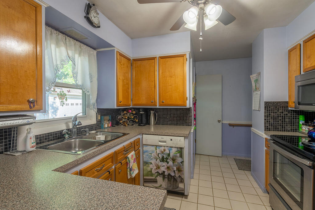 2535 Powers Avenue NW Grand Rapids MI 49544