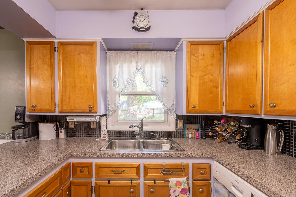 2535 Powers Avenue NW Grand Rapids MI 49544