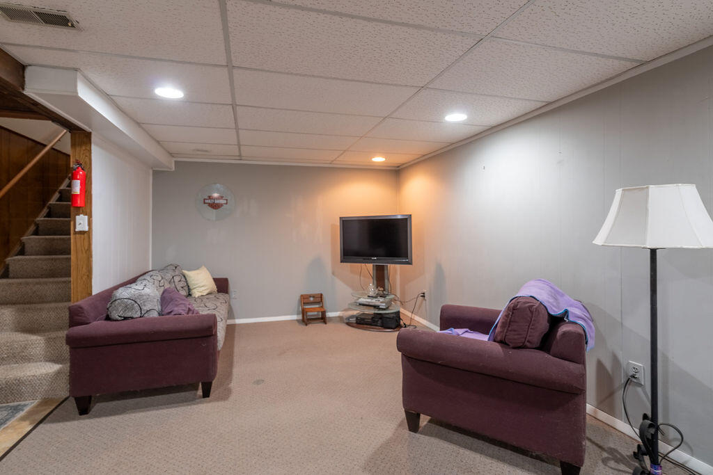 2535 Powers Avenue NW Grand Rapids MI 49544