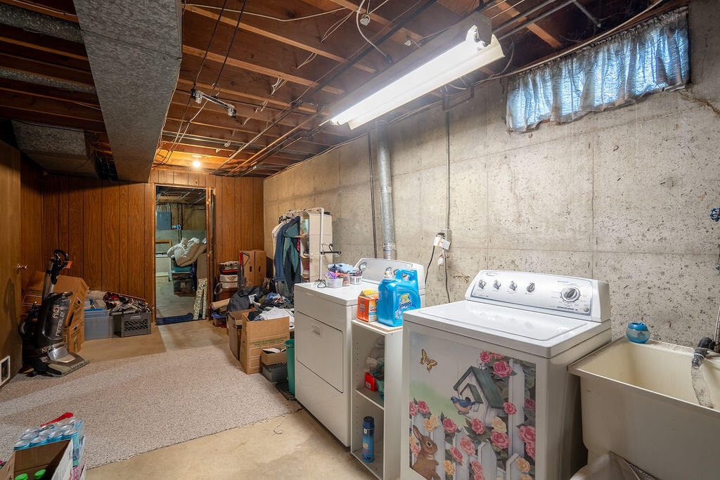 2535 Powers Avenue NW Grand Rapids MI 49544