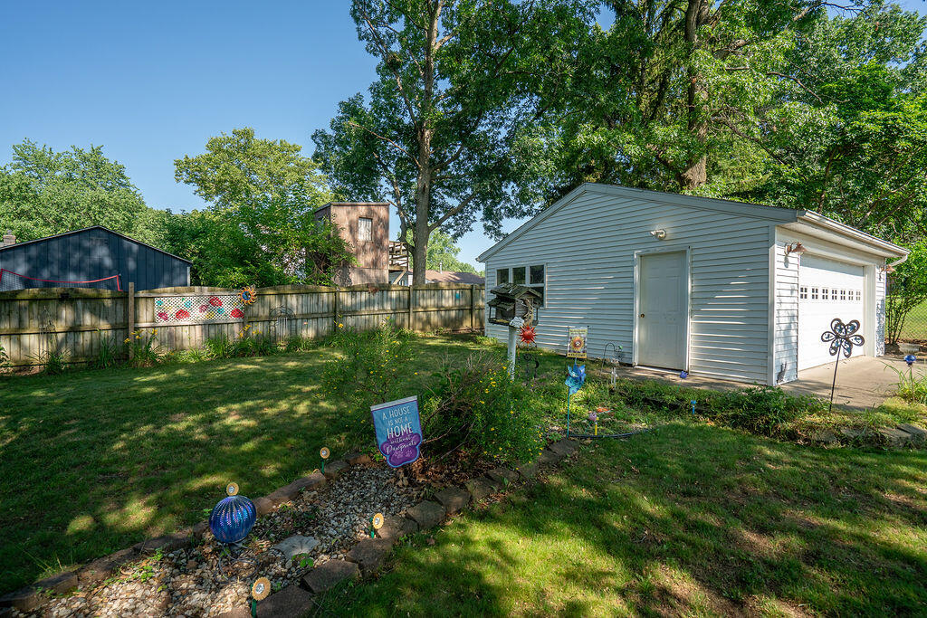 2535 Powers Avenue NW Grand Rapids MI 49544
