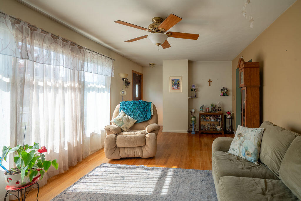 2535 Powers Avenue NW Grand Rapids MI 49544
