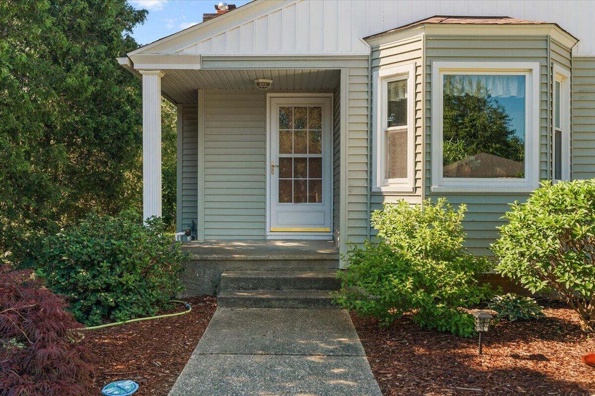 42 W 29th Street Holland MI 49423