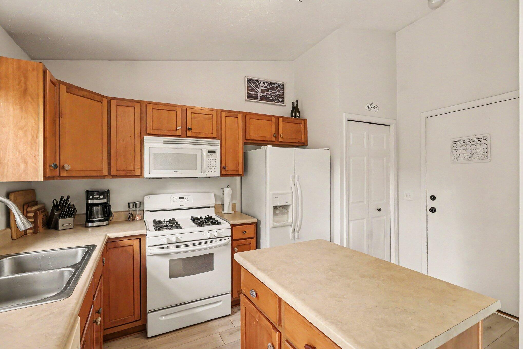 3006 Arctic Avenue Kalamazoo MI 49004