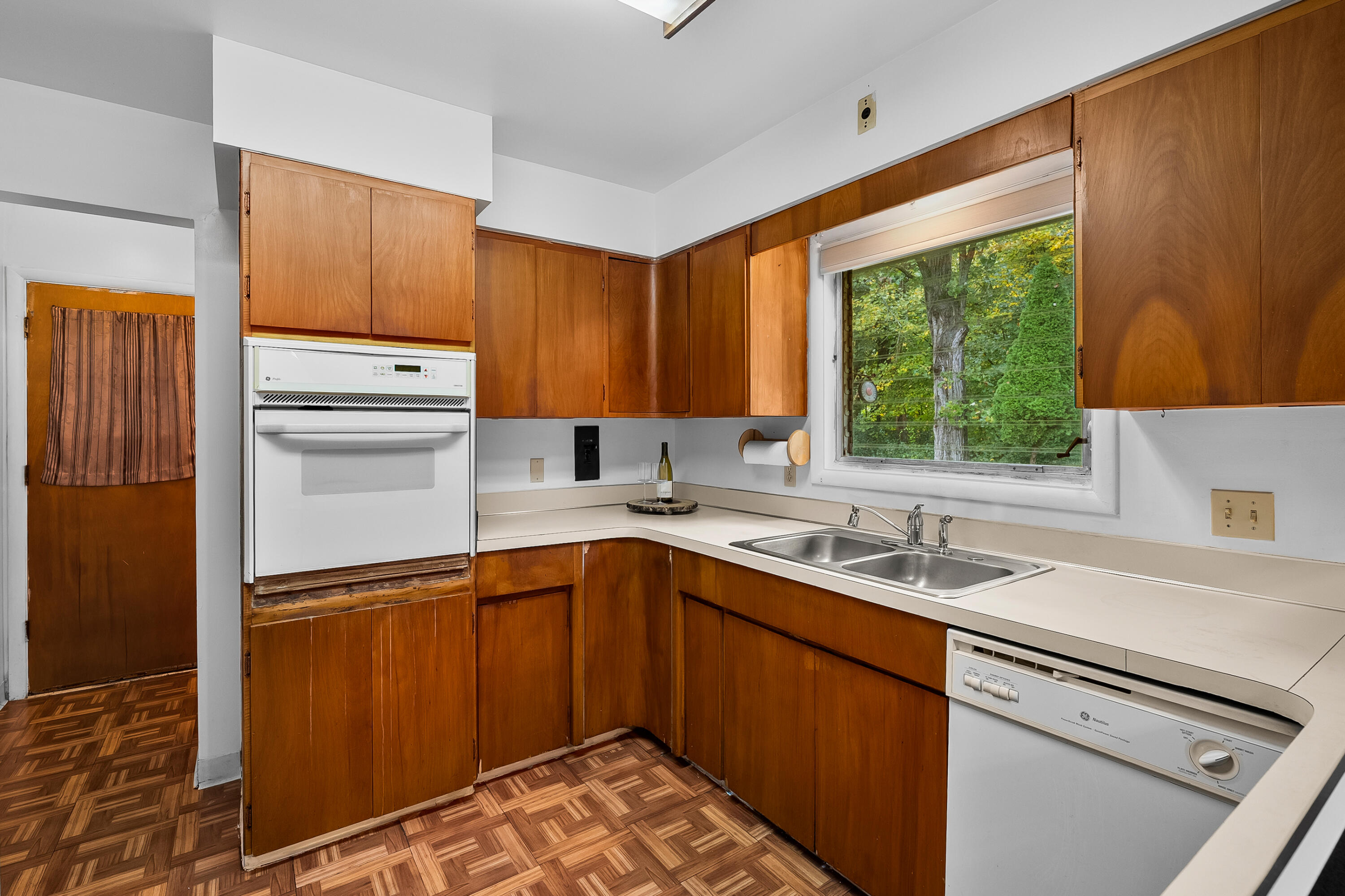 115 Cherry Hill Street Kalamazoo MI 49006